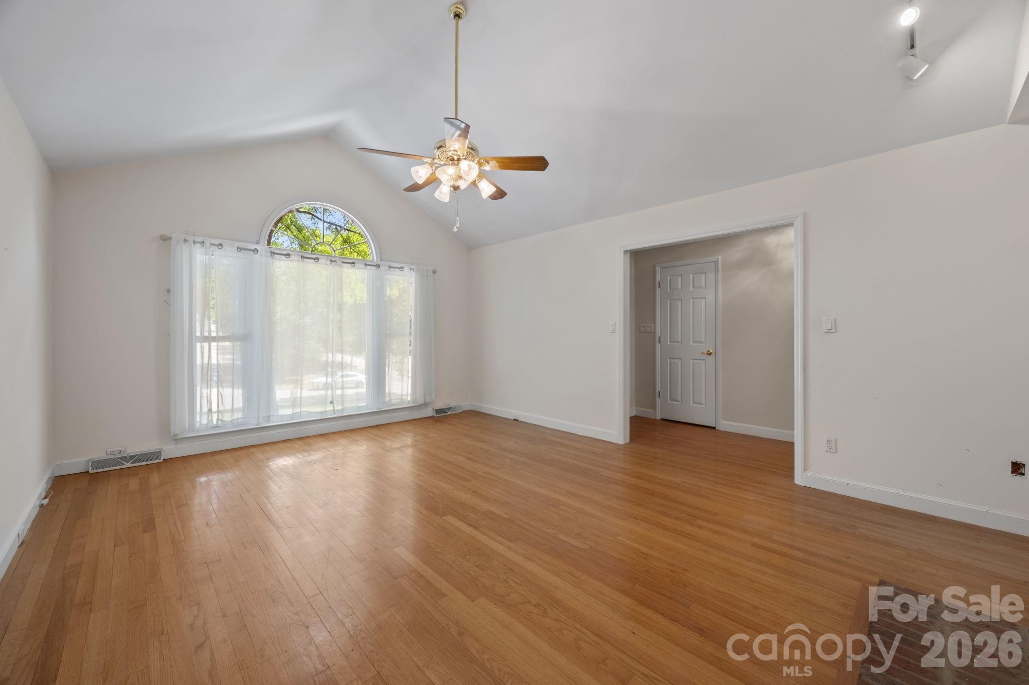 924 Cameron Court — Monroe