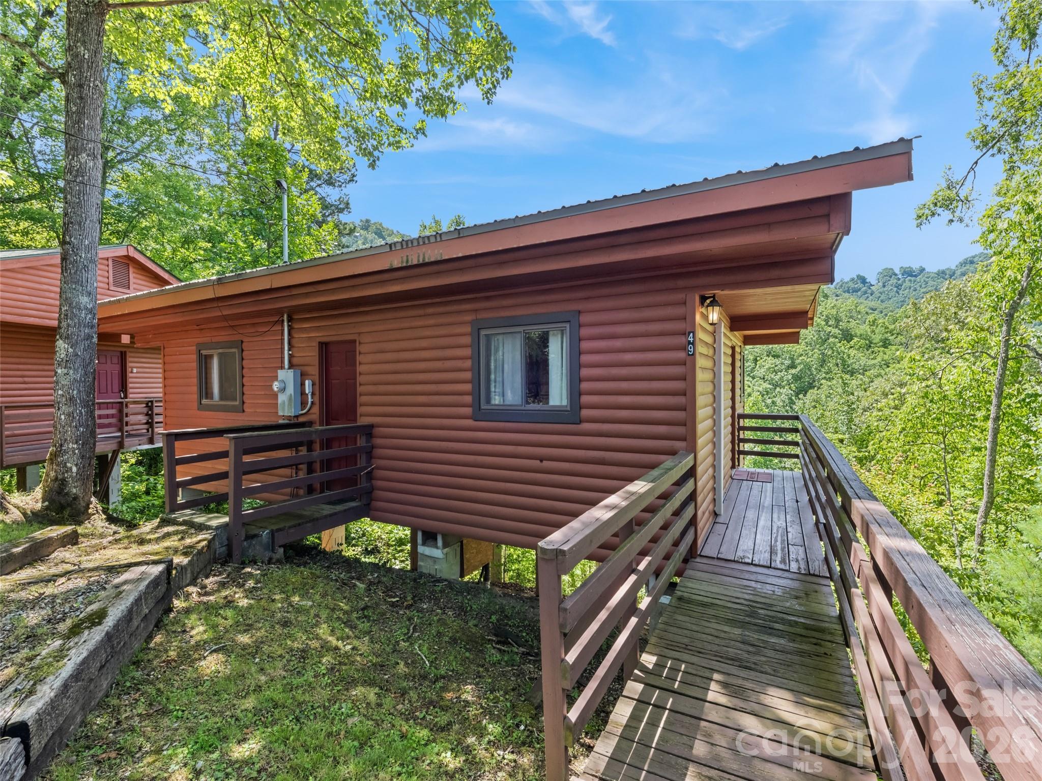 299 Blue Ridge Parkway — Bryson City
