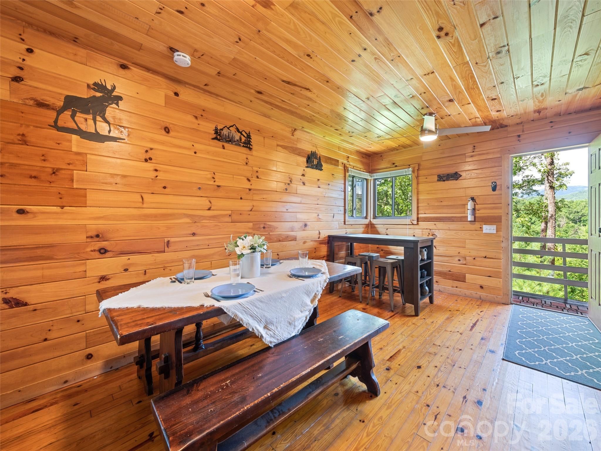 299 Blue Ridge Parkway — Bryson City