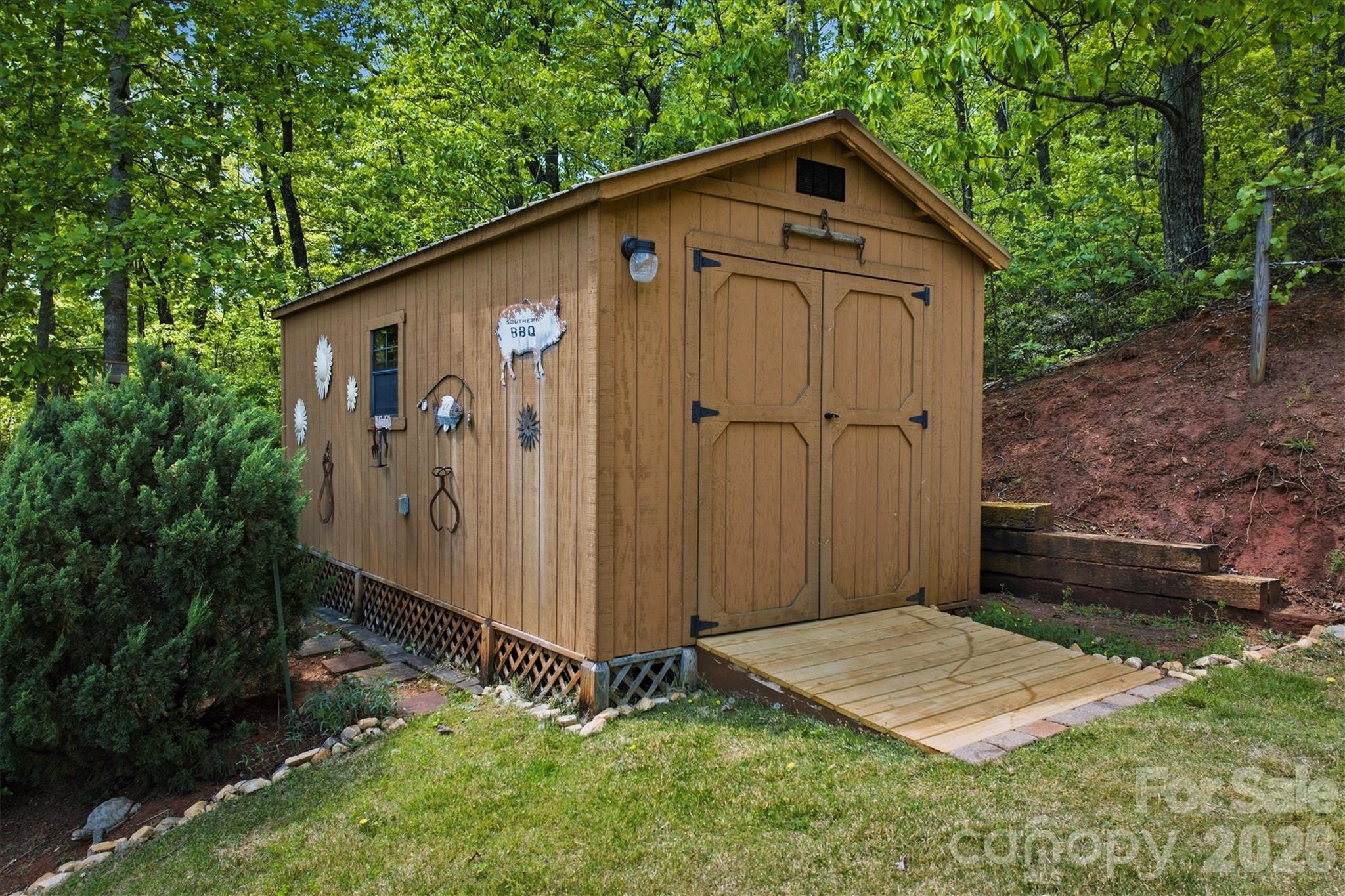 4790 Ponderosa Road — Morganton
