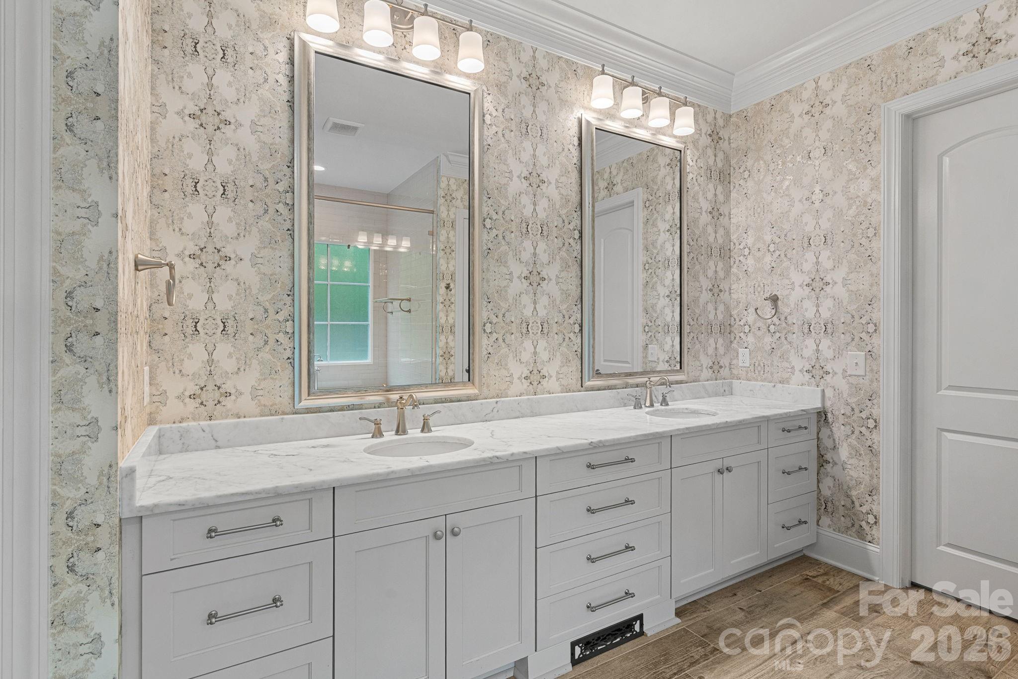 3901 Carmel Acres Drive — Charlotte