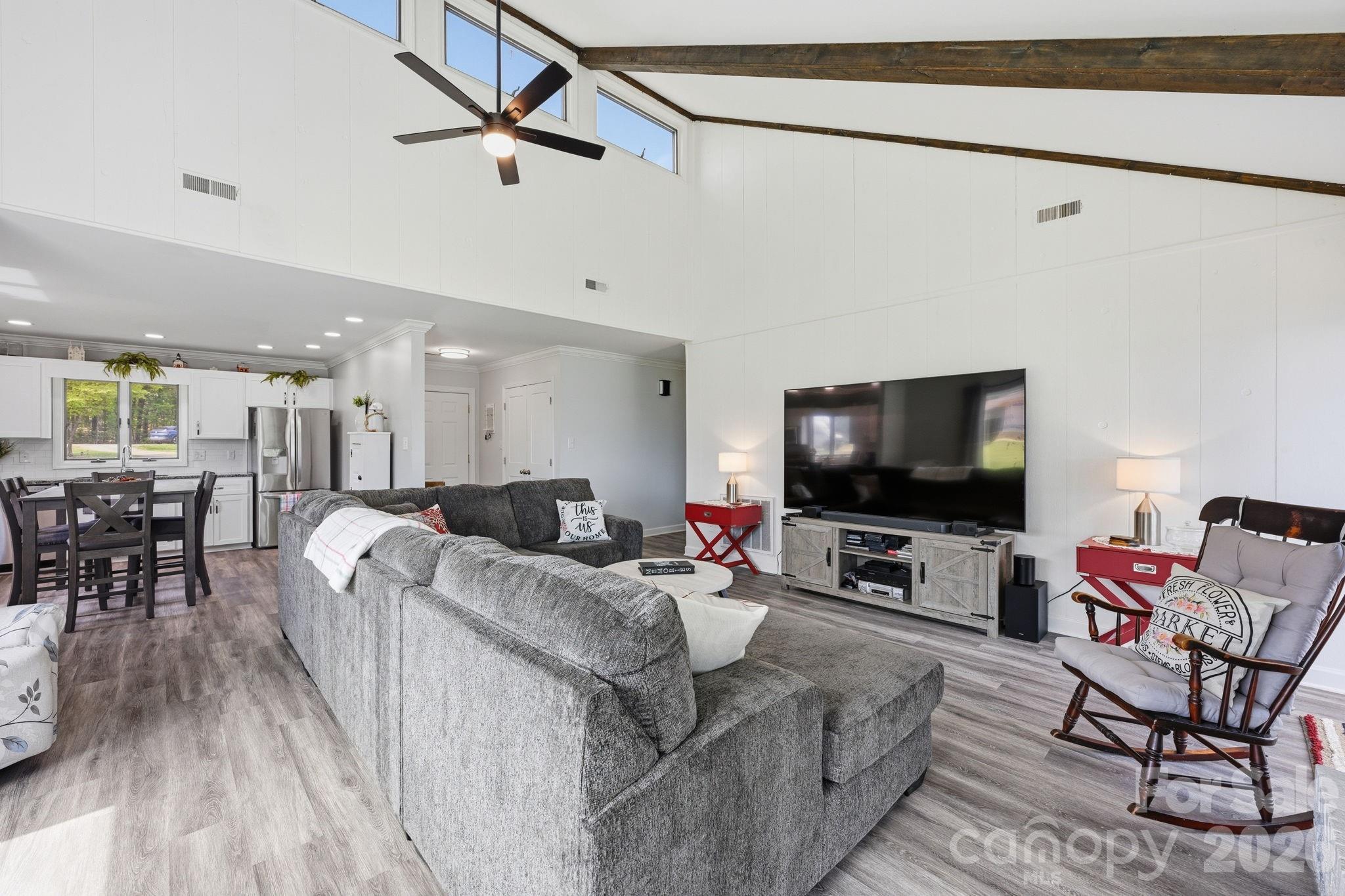 8029 Lucky Creek Lane — Denver