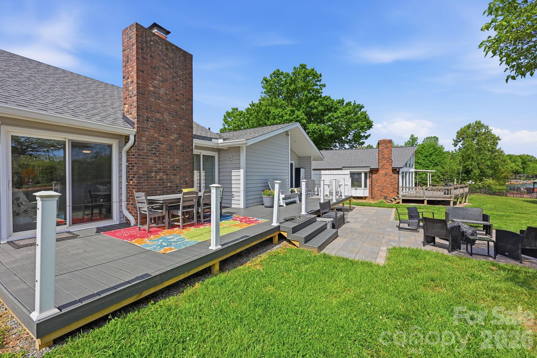 8029 Lucky Creek Lane — Denver