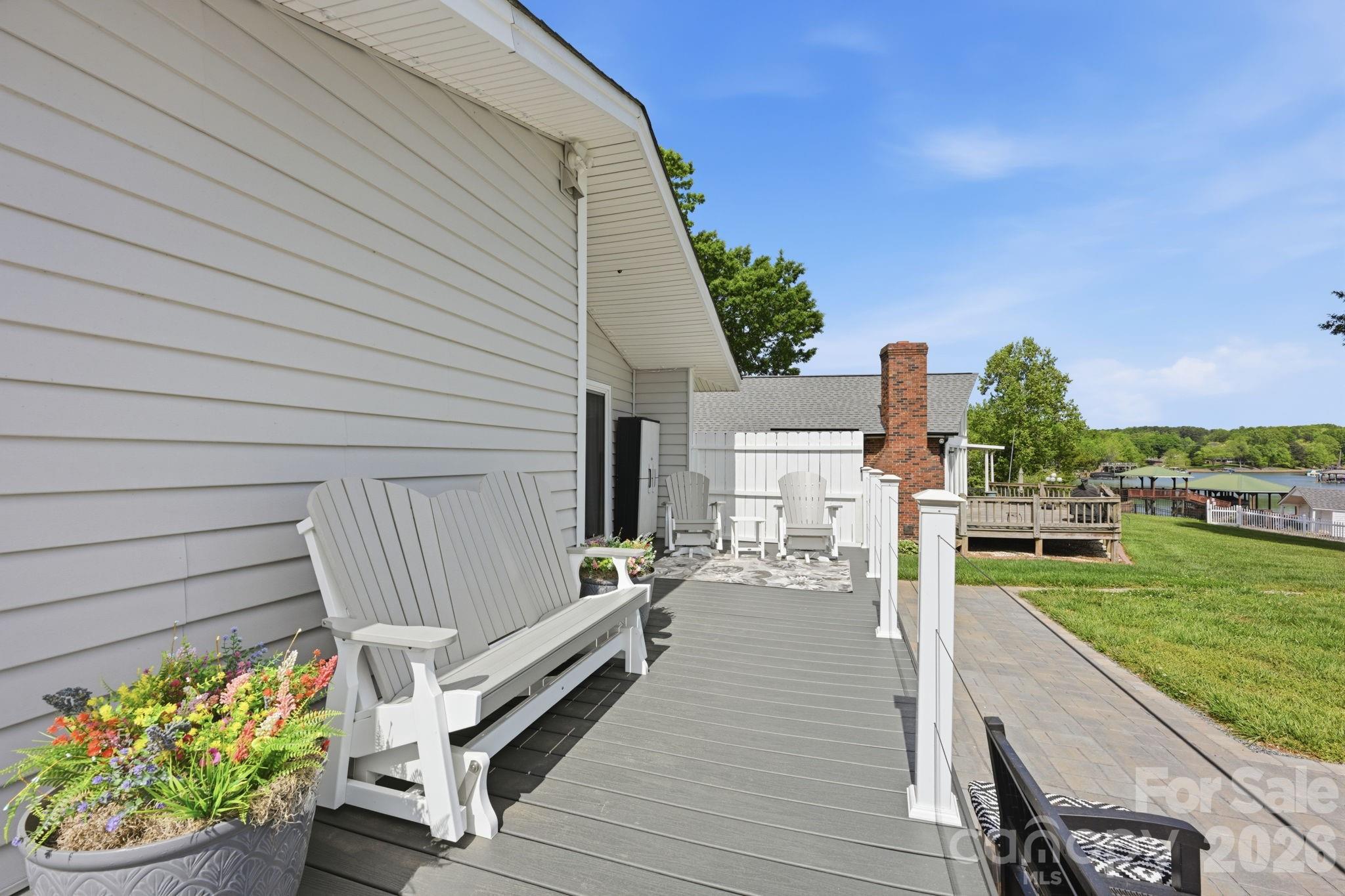 8029 Lucky Creek Lane — Denver