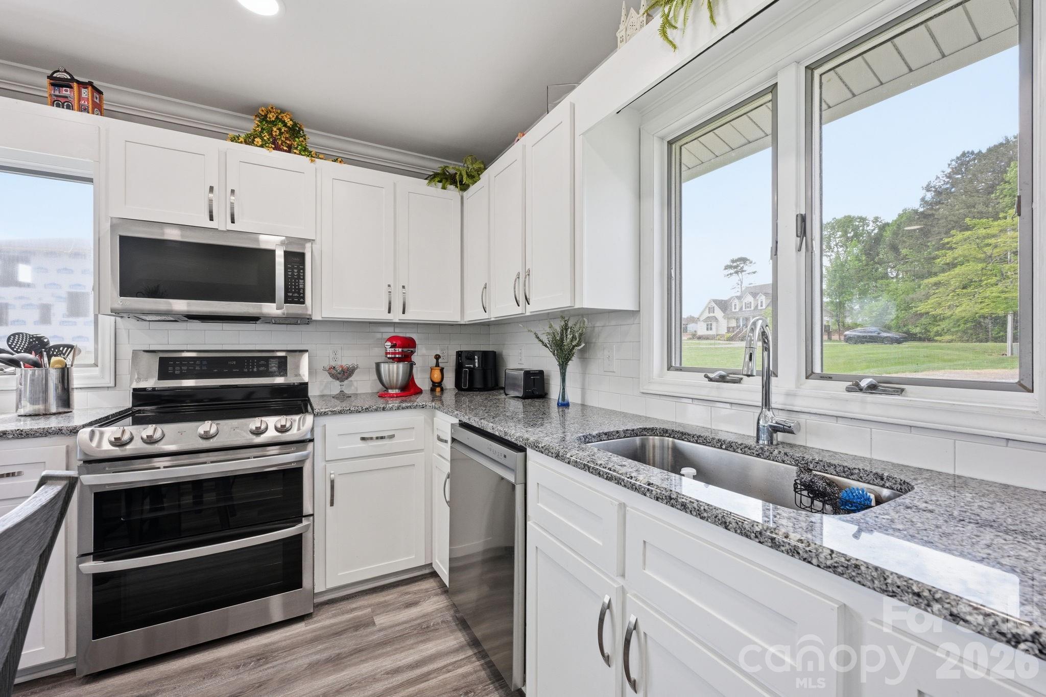 8029 Lucky Creek Lane — Denver