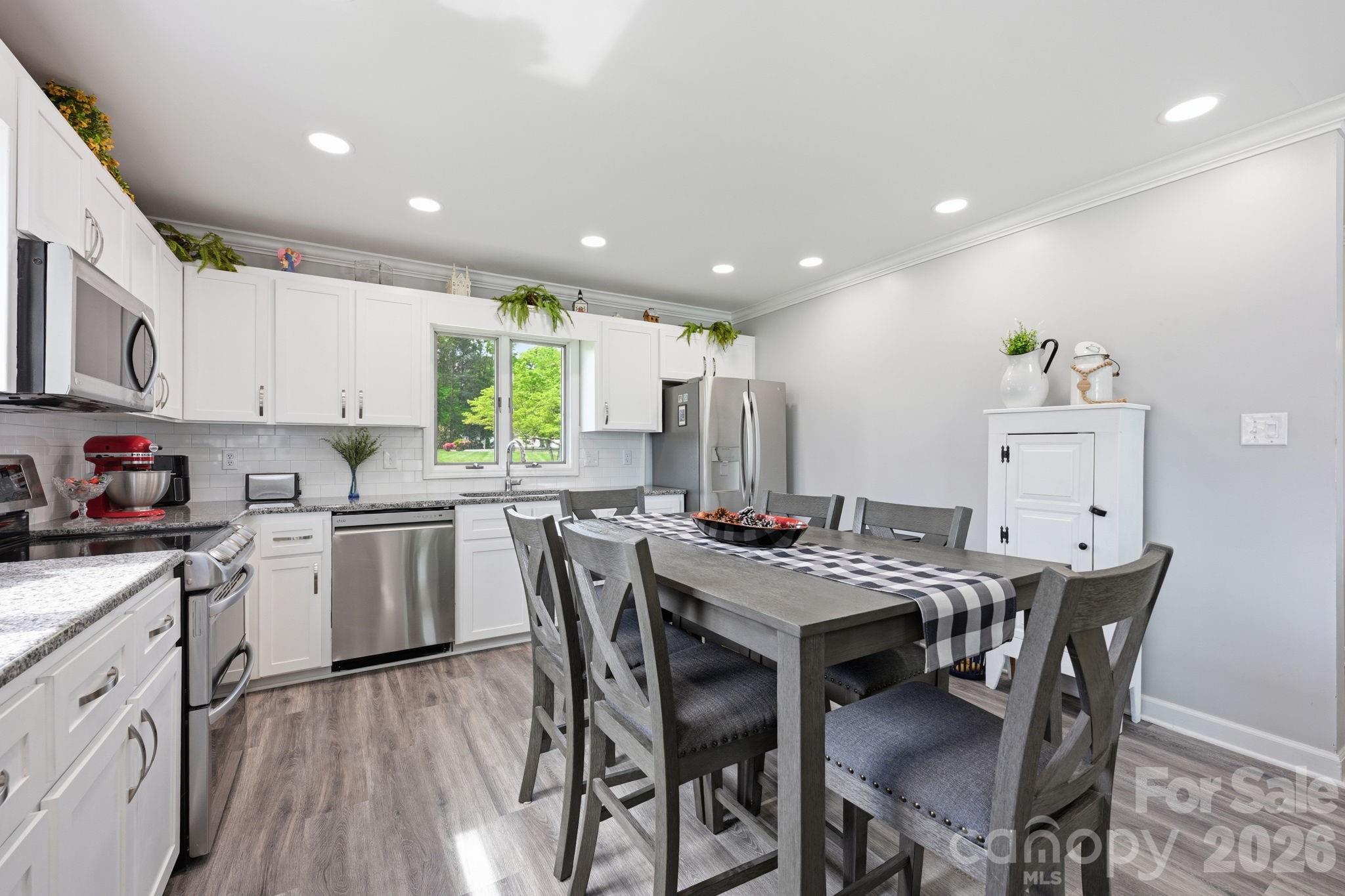 8029 Lucky Creek Lane — Denver