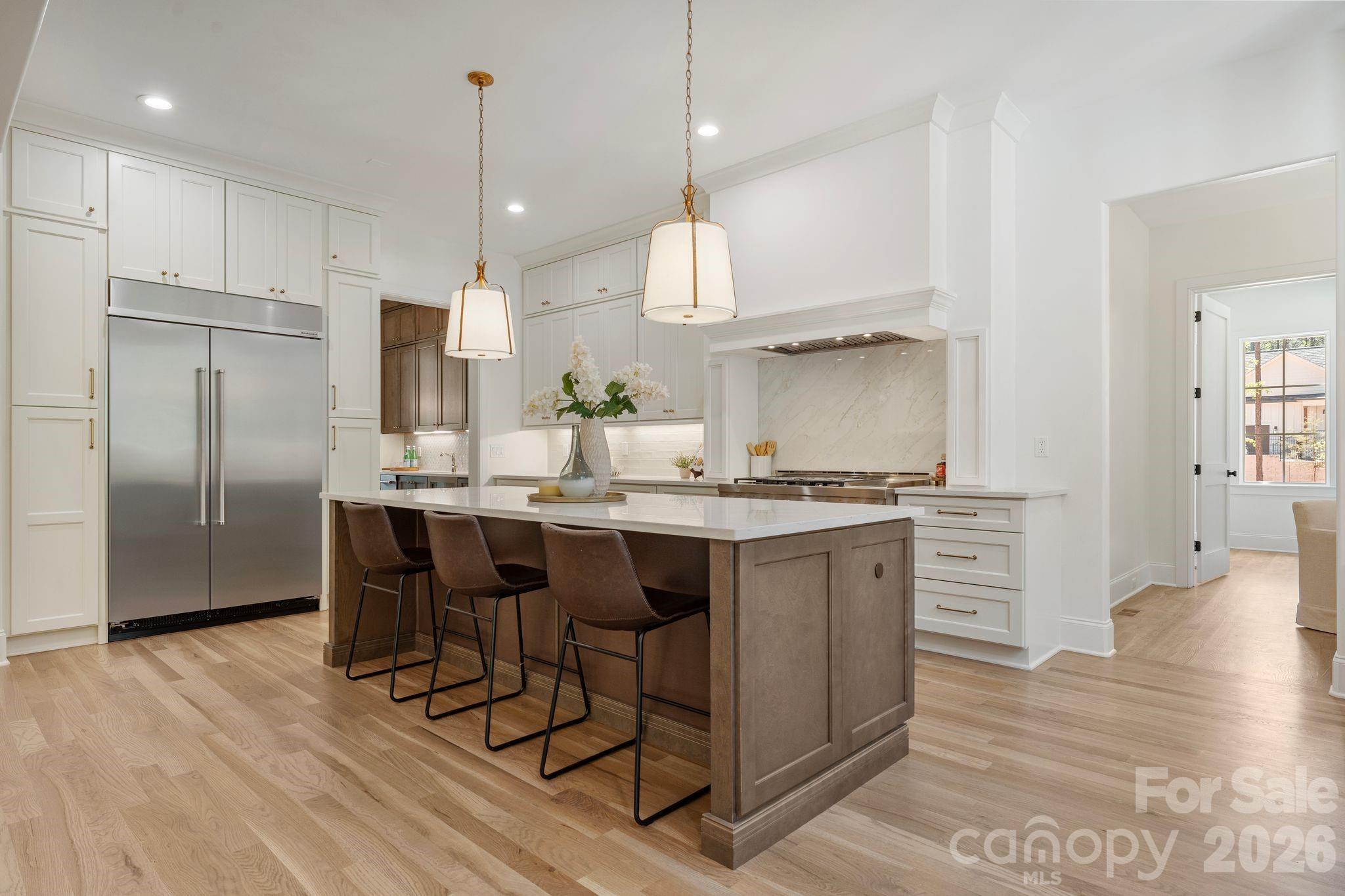 8016 Gulf Creek Road — Lancaster
