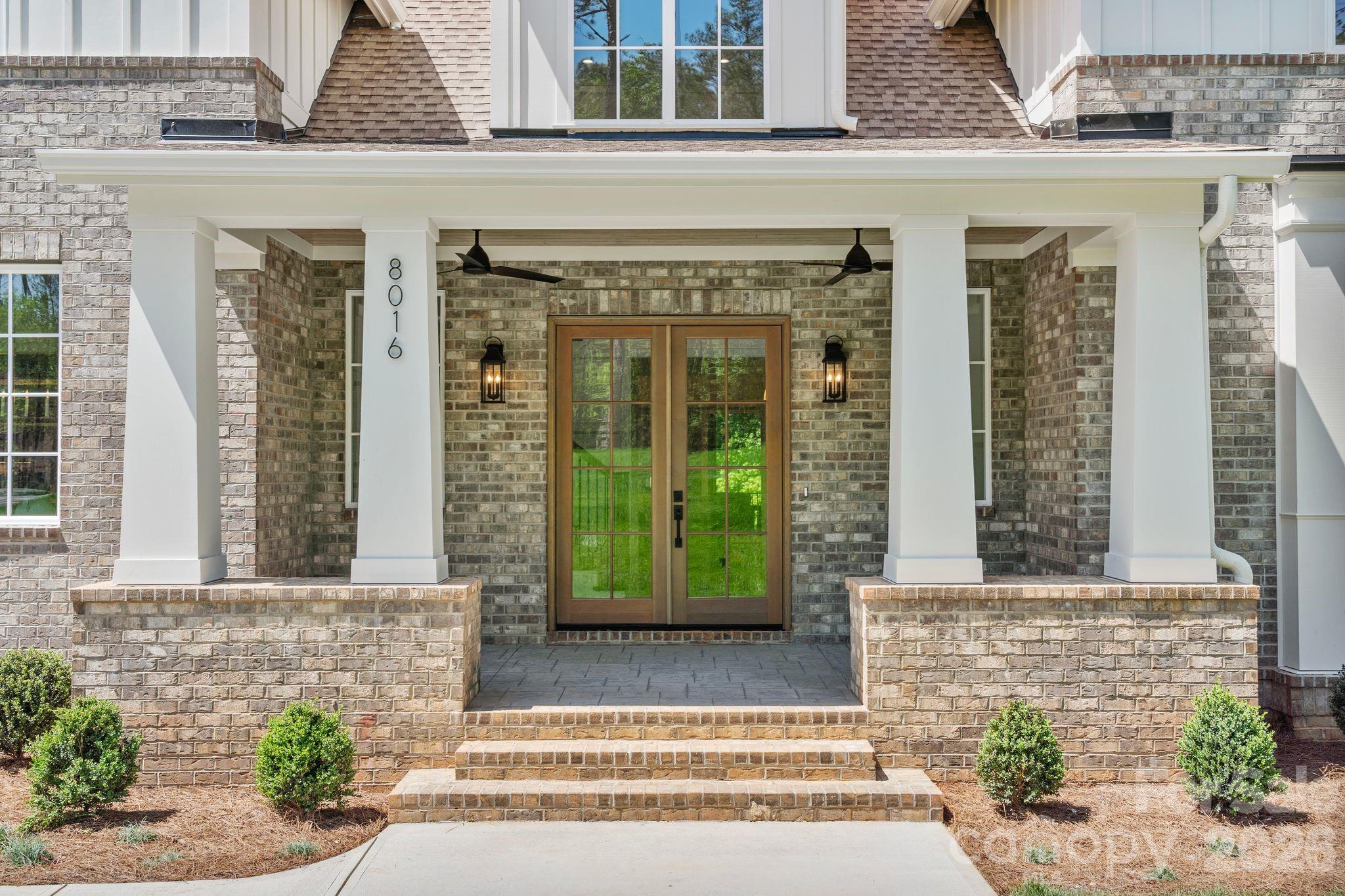 8016 Gulf Creek Road — Lancaster