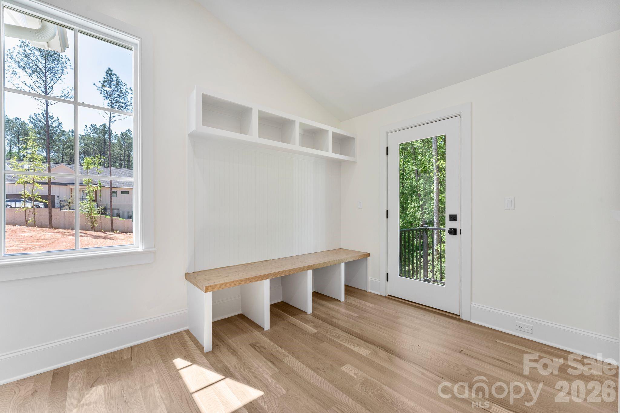 8016 Gulf Creek Road — Lancaster
