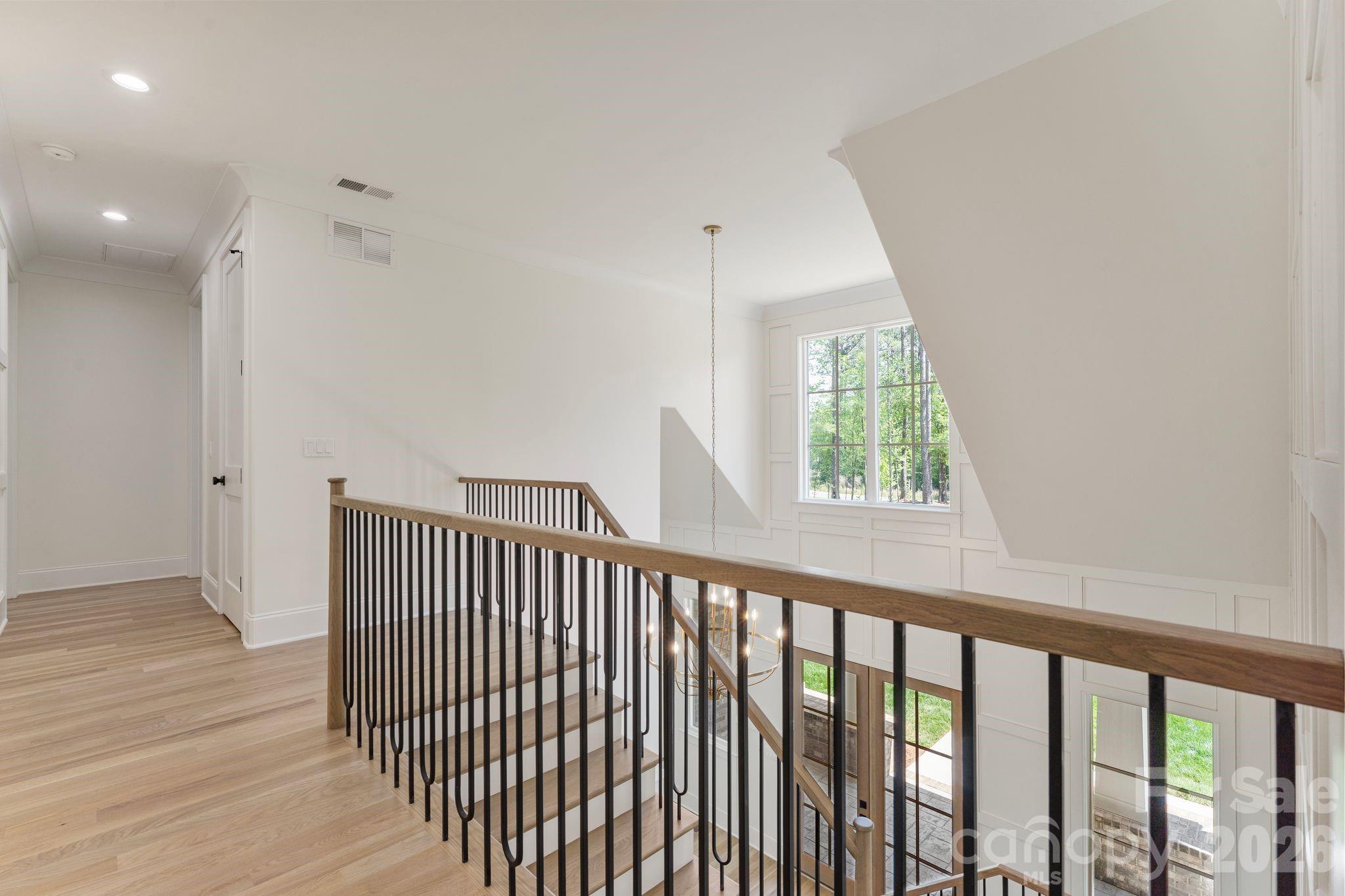 8016 Gulf Creek Road — Lancaster