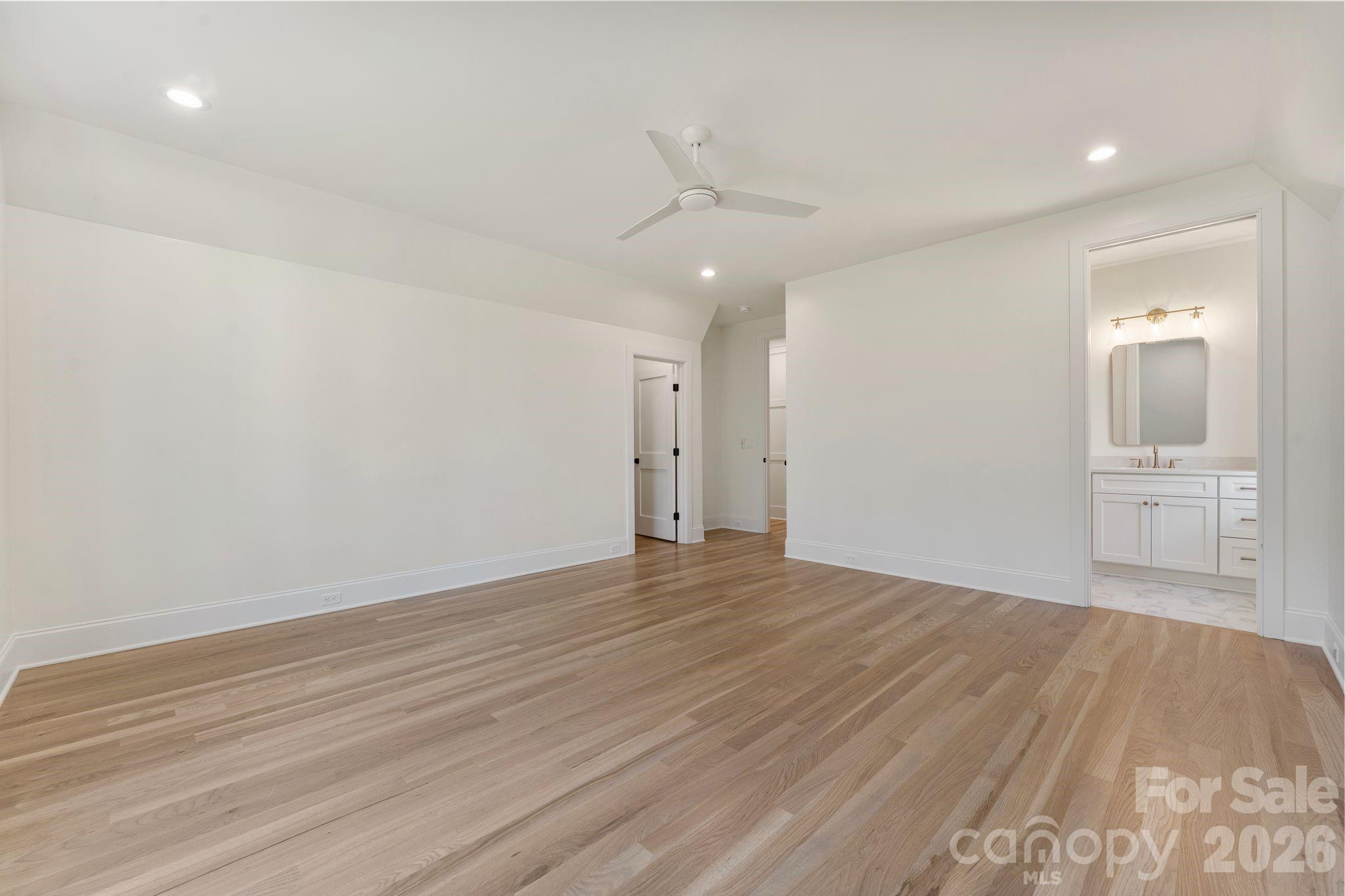 8016 Gulf Creek Road — Lancaster
