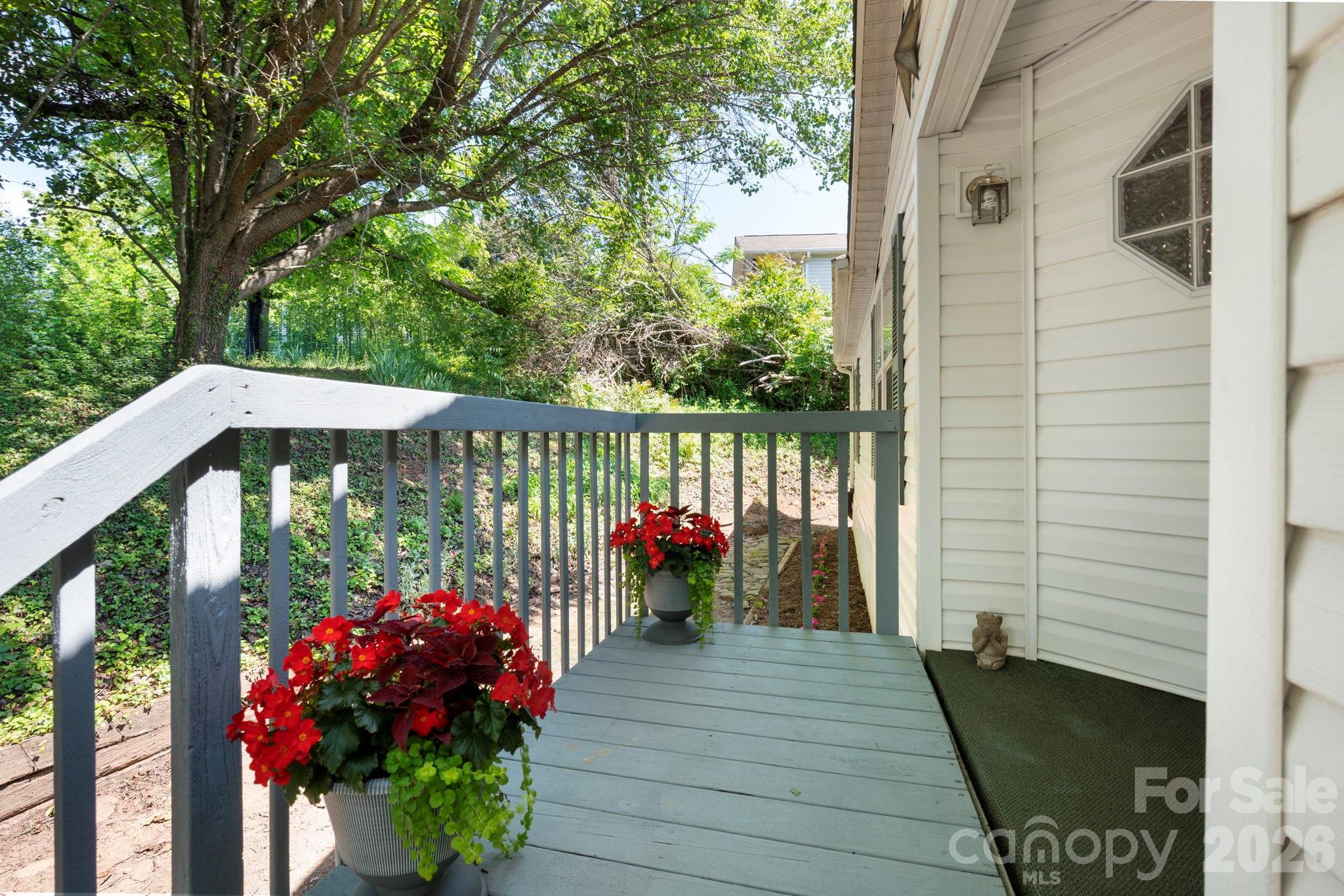 66 Green Oak Road — Asheville