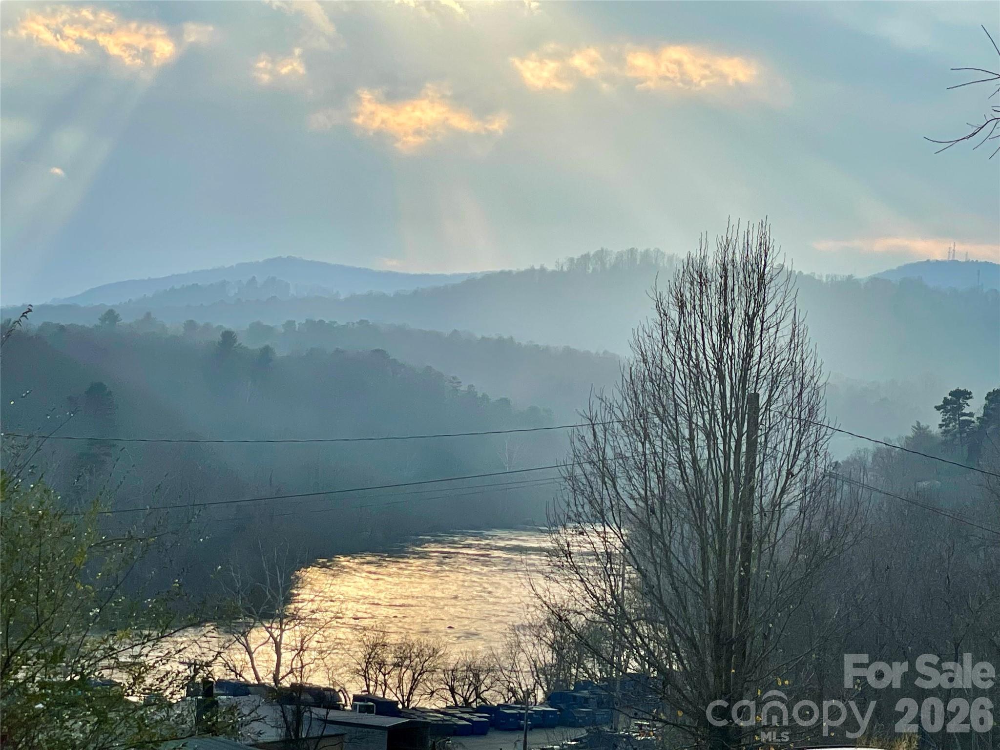 66 Green Oak Road — Asheville