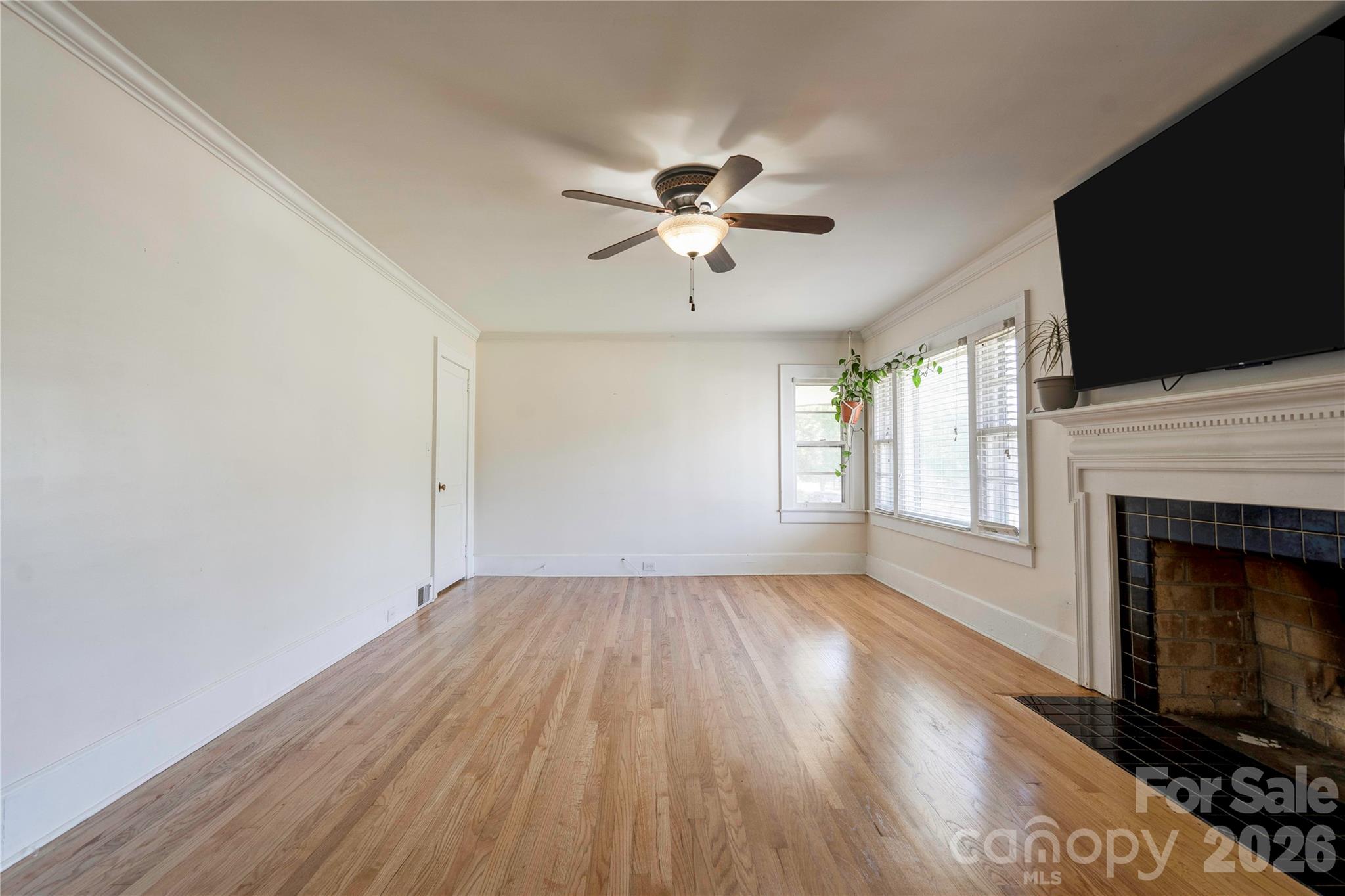 511 W Sumter Street — Shelby