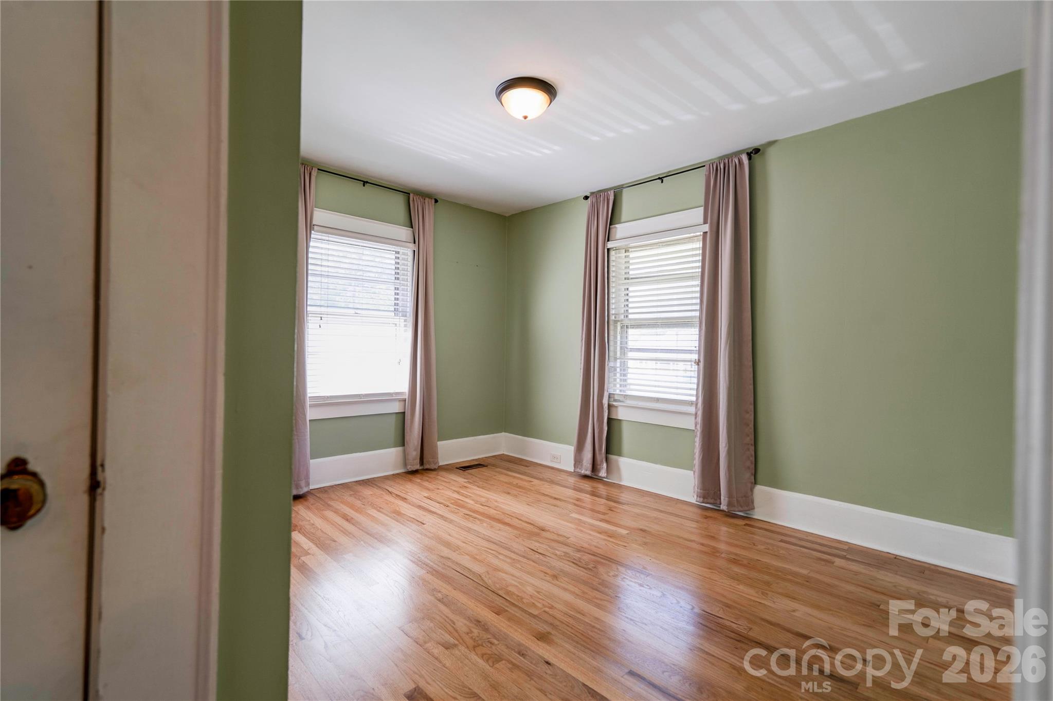 511 W Sumter Street — Shelby