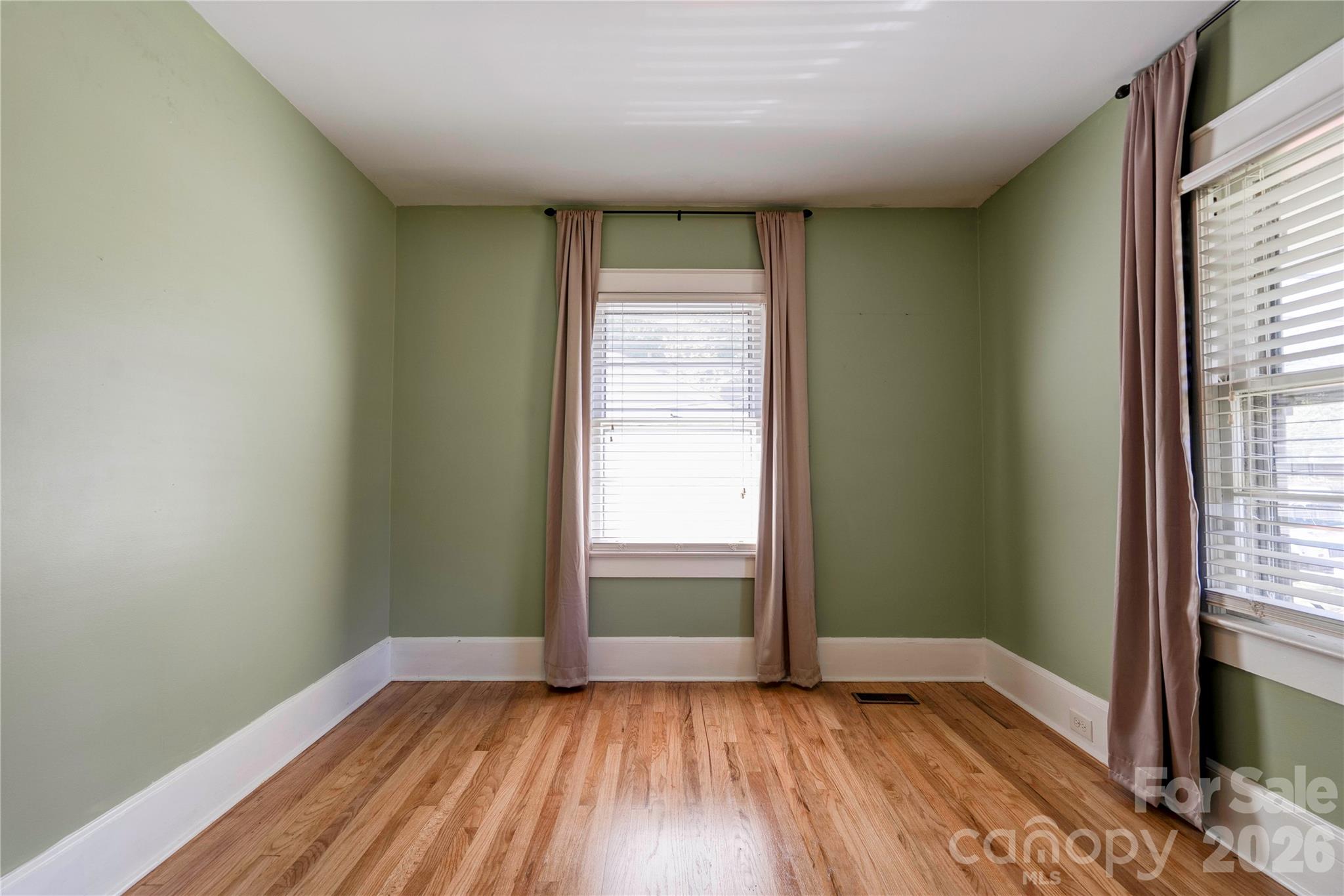 511 W Sumter Street — Shelby