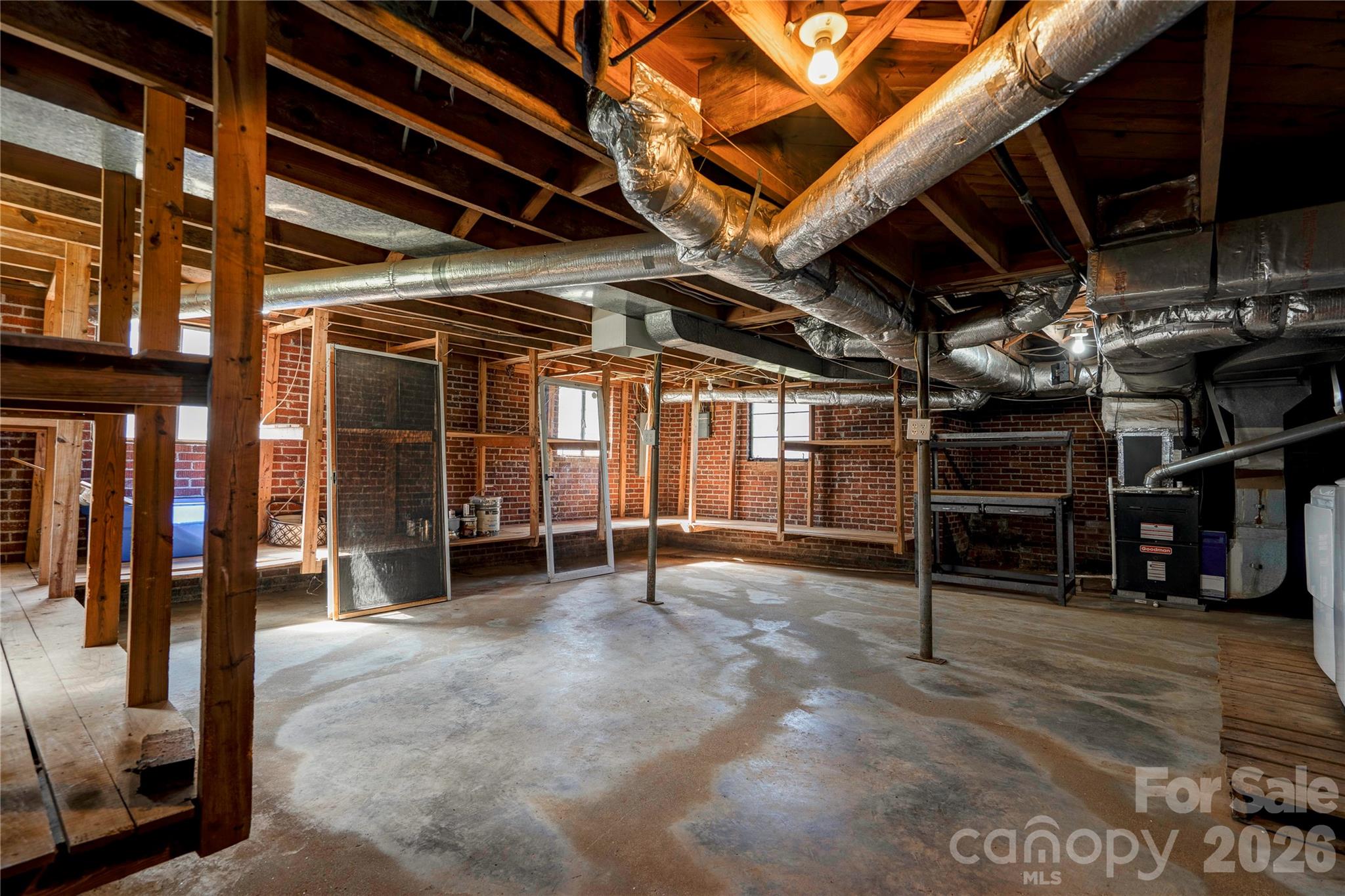511 W Sumter Street — Shelby