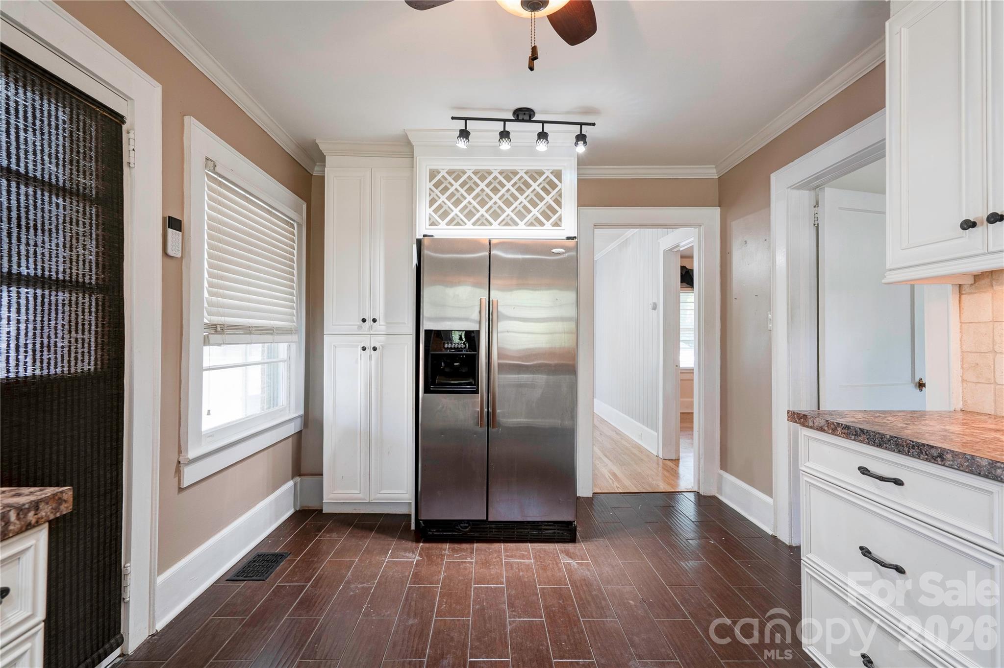 511 W Sumter Street — Shelby