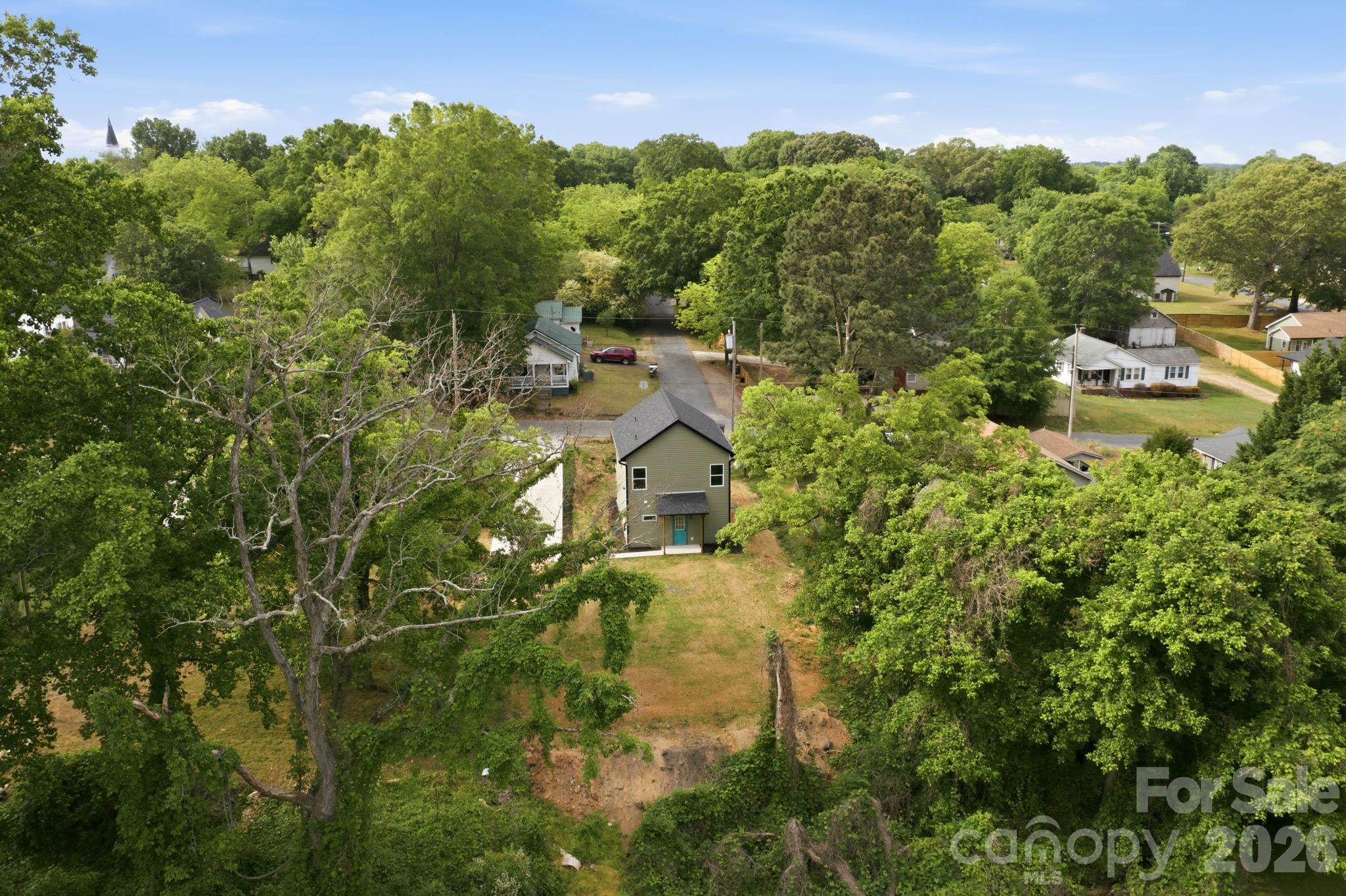2412 SUMMIT Avenue — Kannapolis