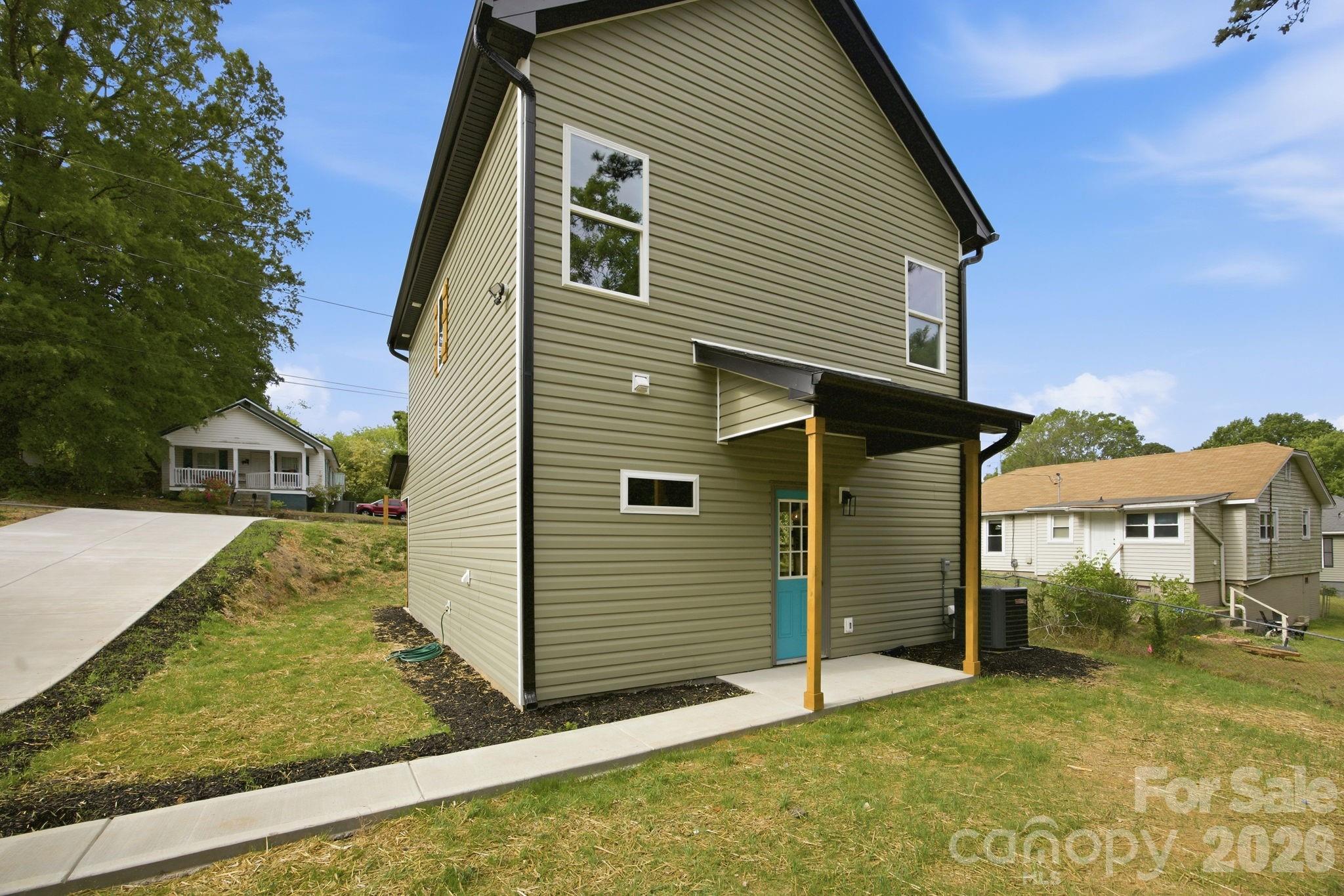 2412 SUMMIT Avenue — Kannapolis