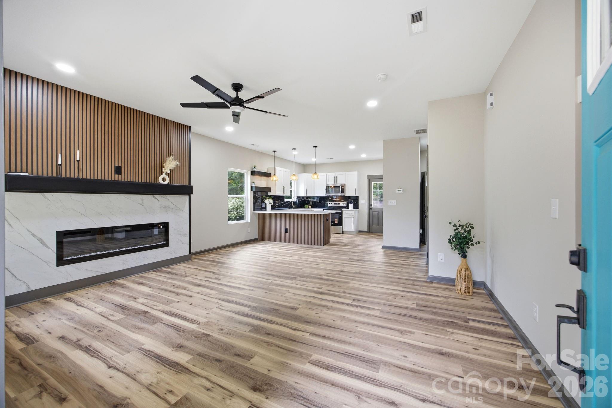 2412 SUMMIT Avenue — Kannapolis