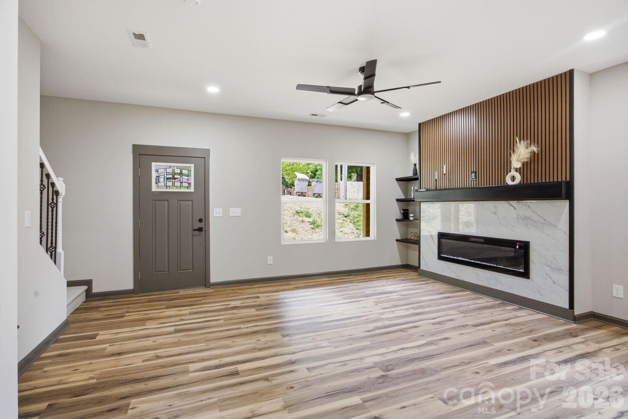 2412 SUMMIT Avenue — Kannapolis