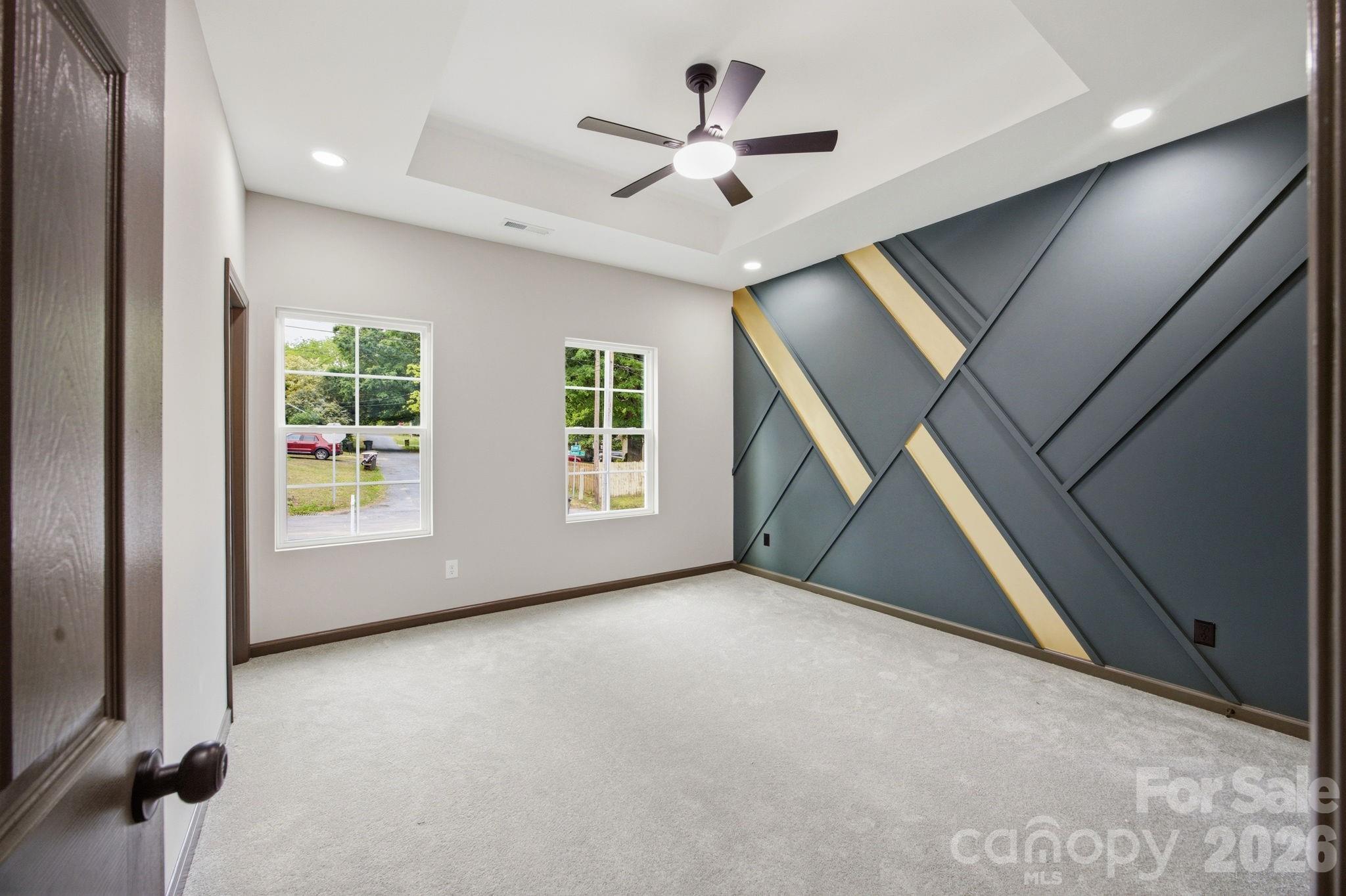 2412 SUMMIT Avenue — Kannapolis