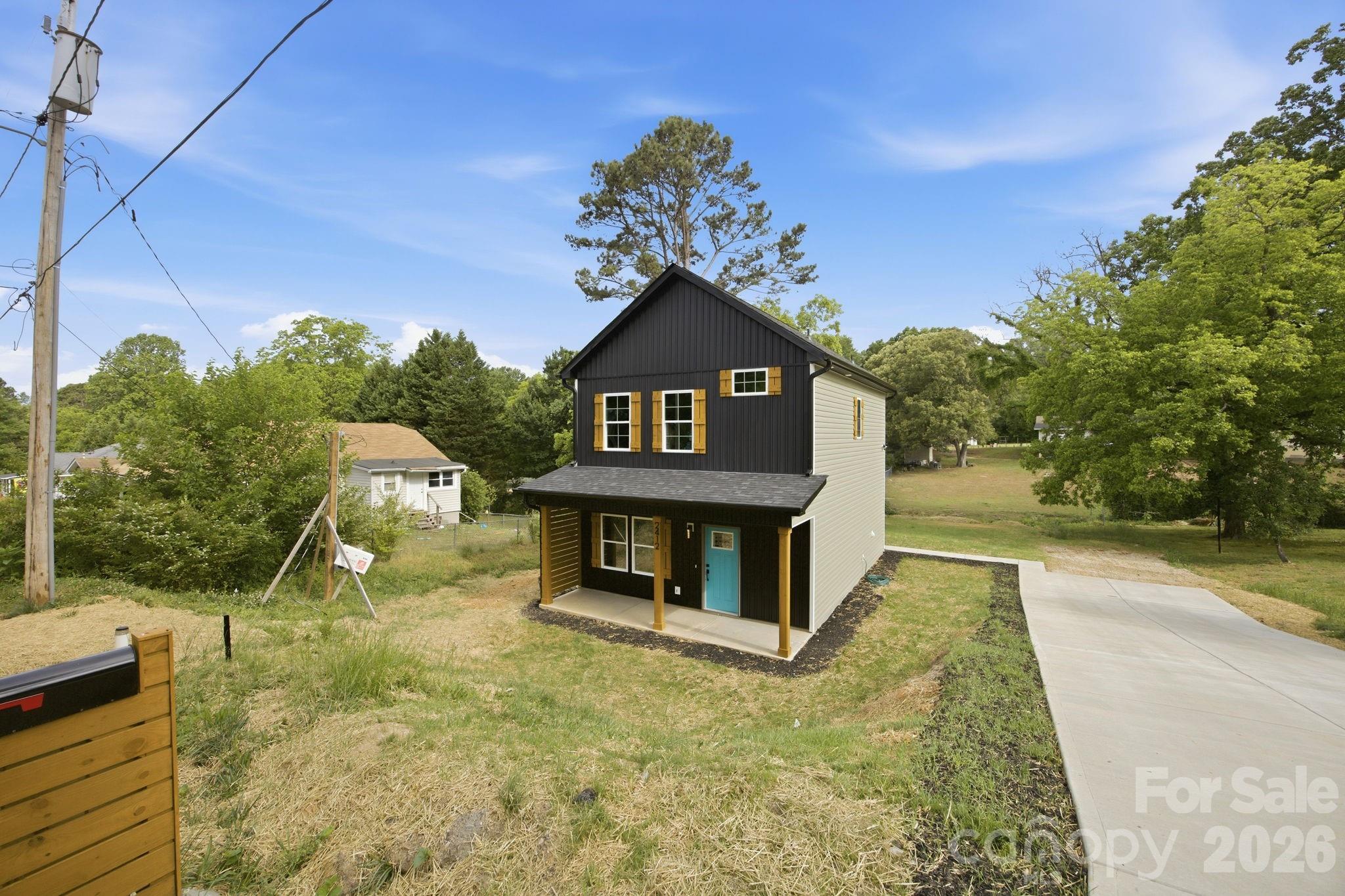2412 SUMMIT Avenue — Kannapolis