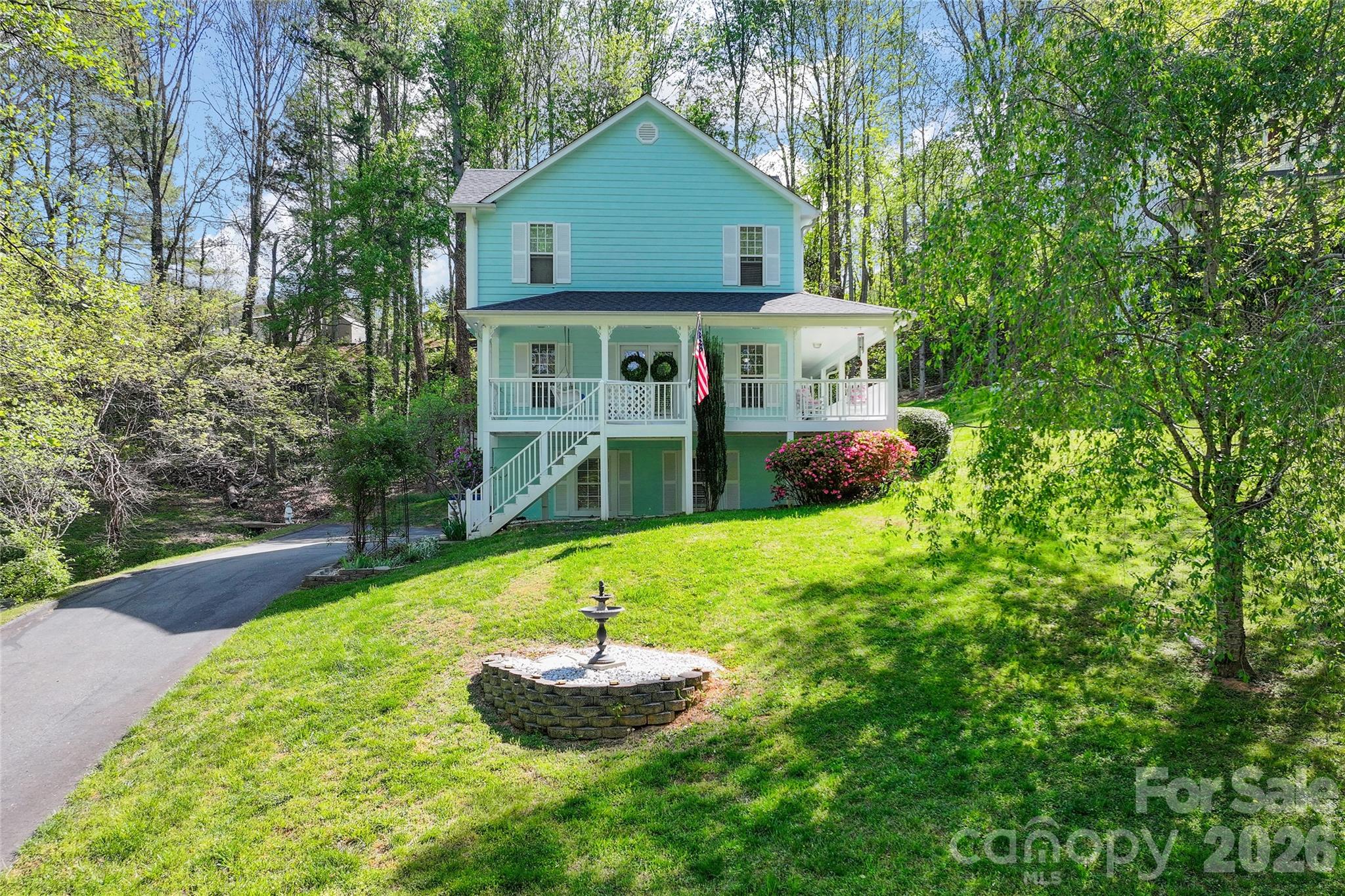 119 Friendly Lane — Asheville
