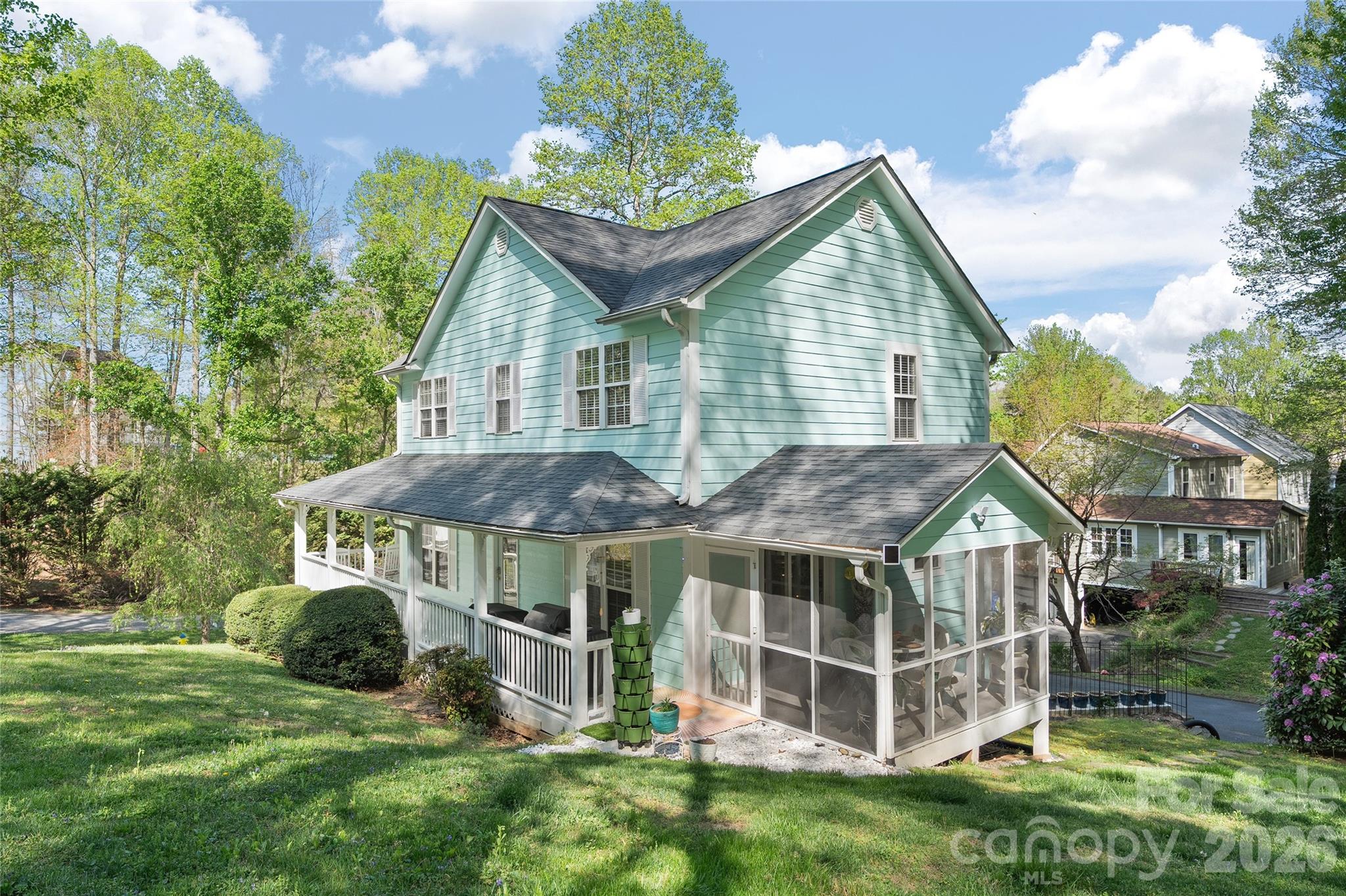 119 Friendly Lane — Asheville