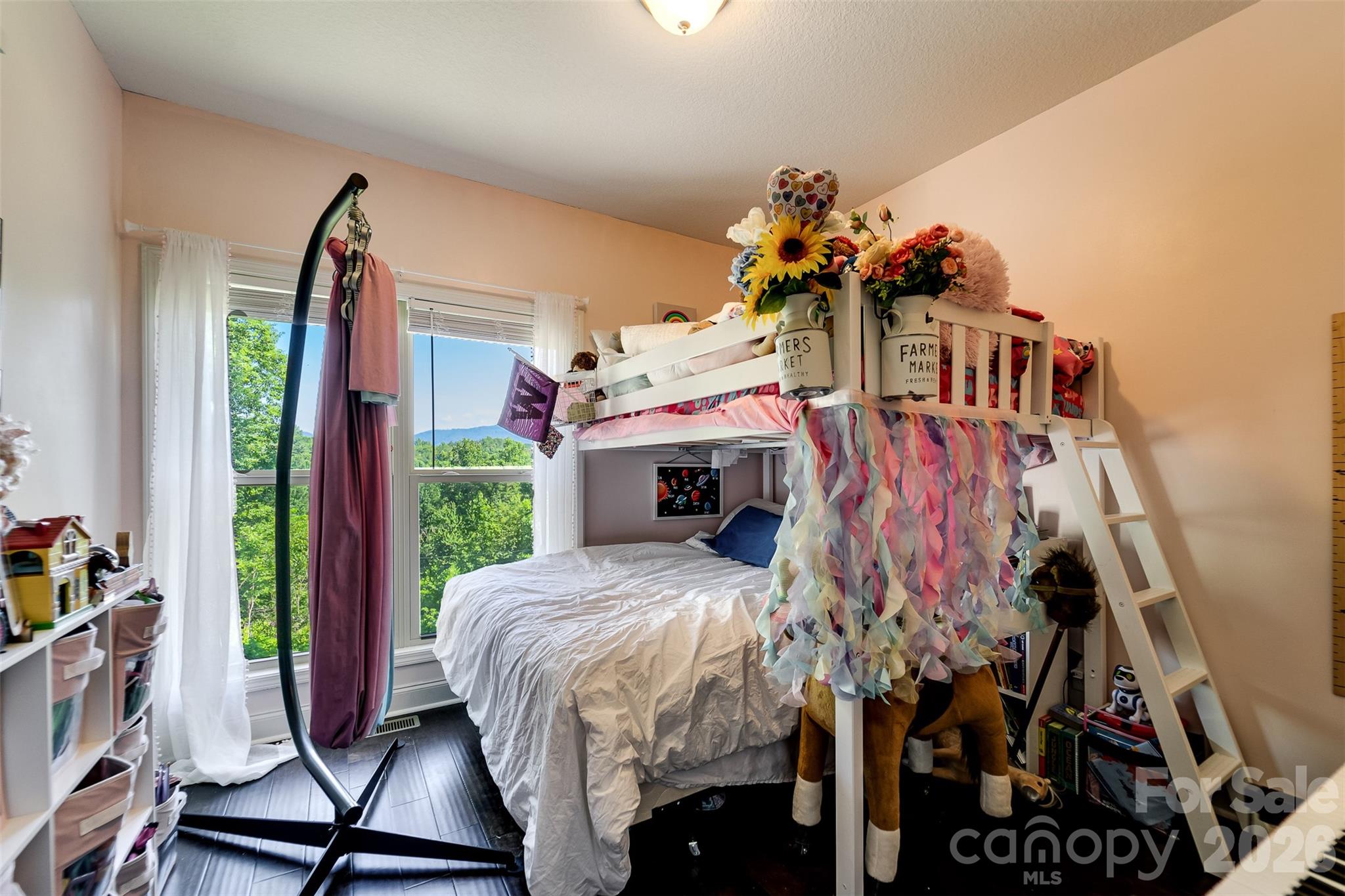 266 Egret Lane — Sylva