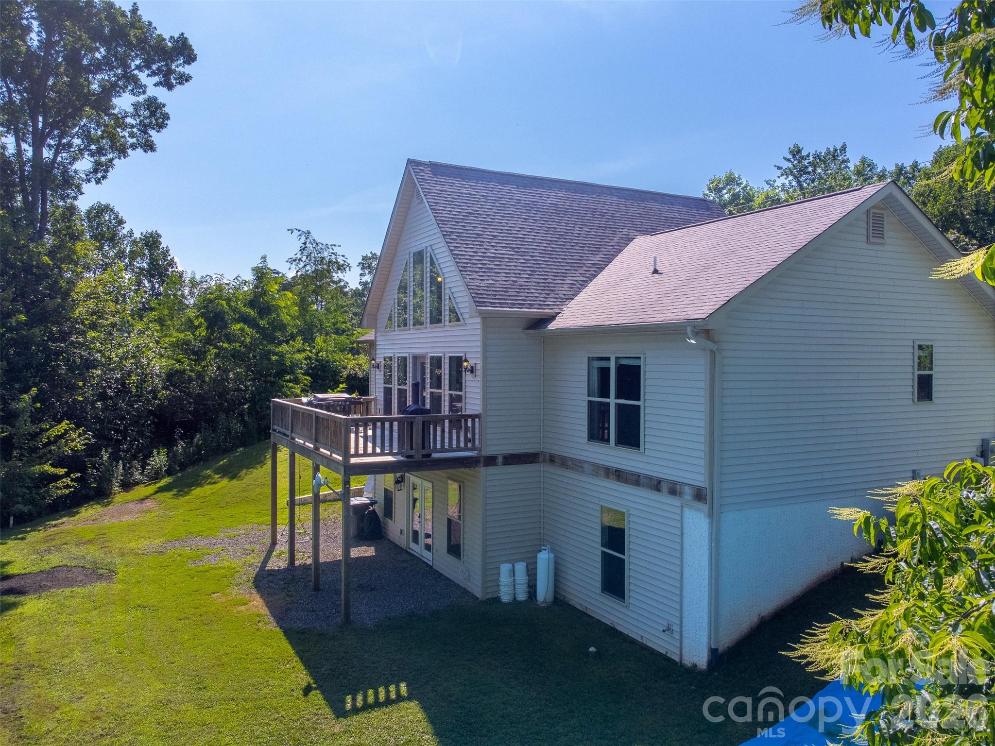 266 Egret Lane — Sylva