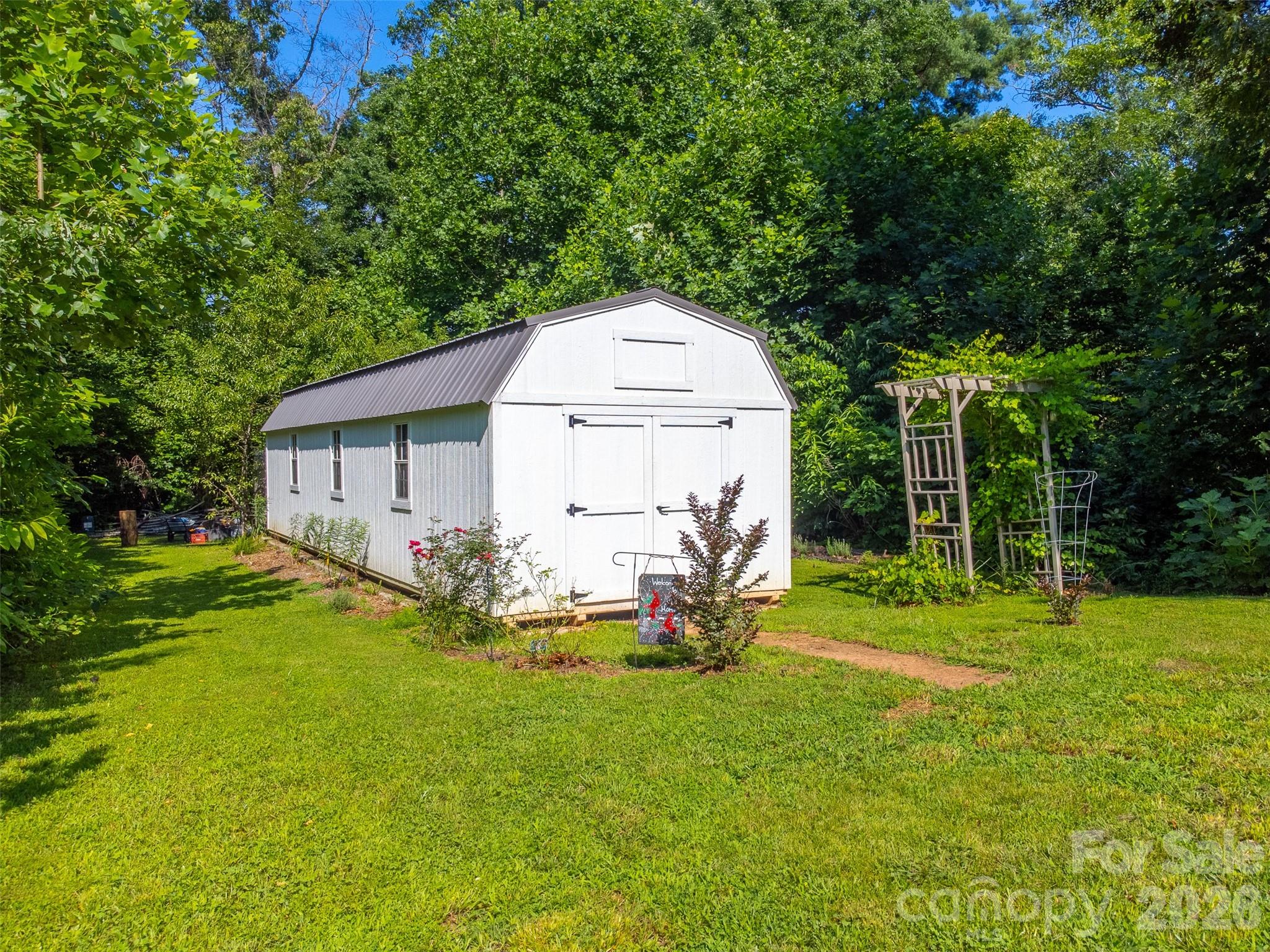 266 Egret Lane — Sylva