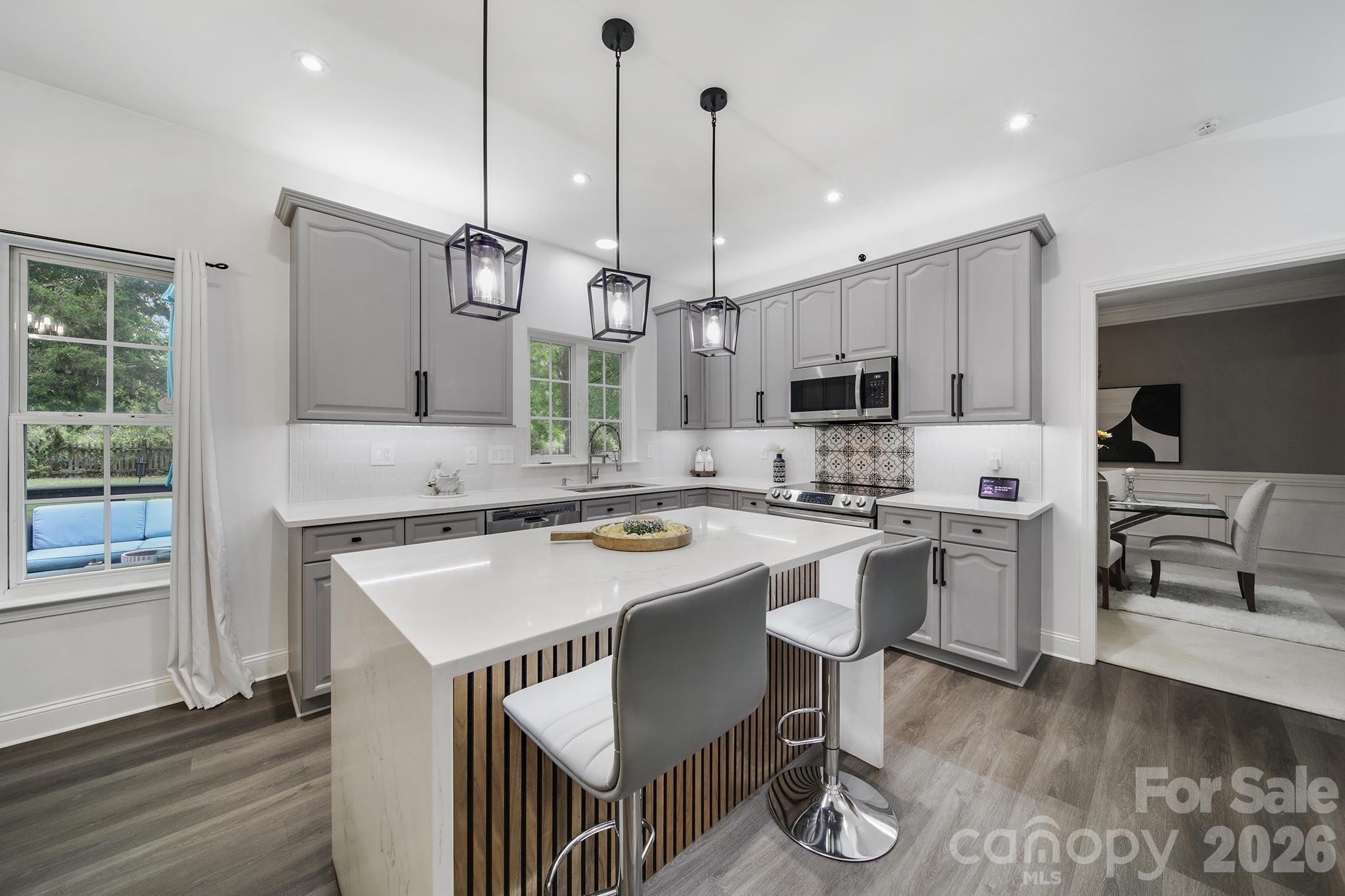 9954 Mitchell Glen Drive — Charlotte