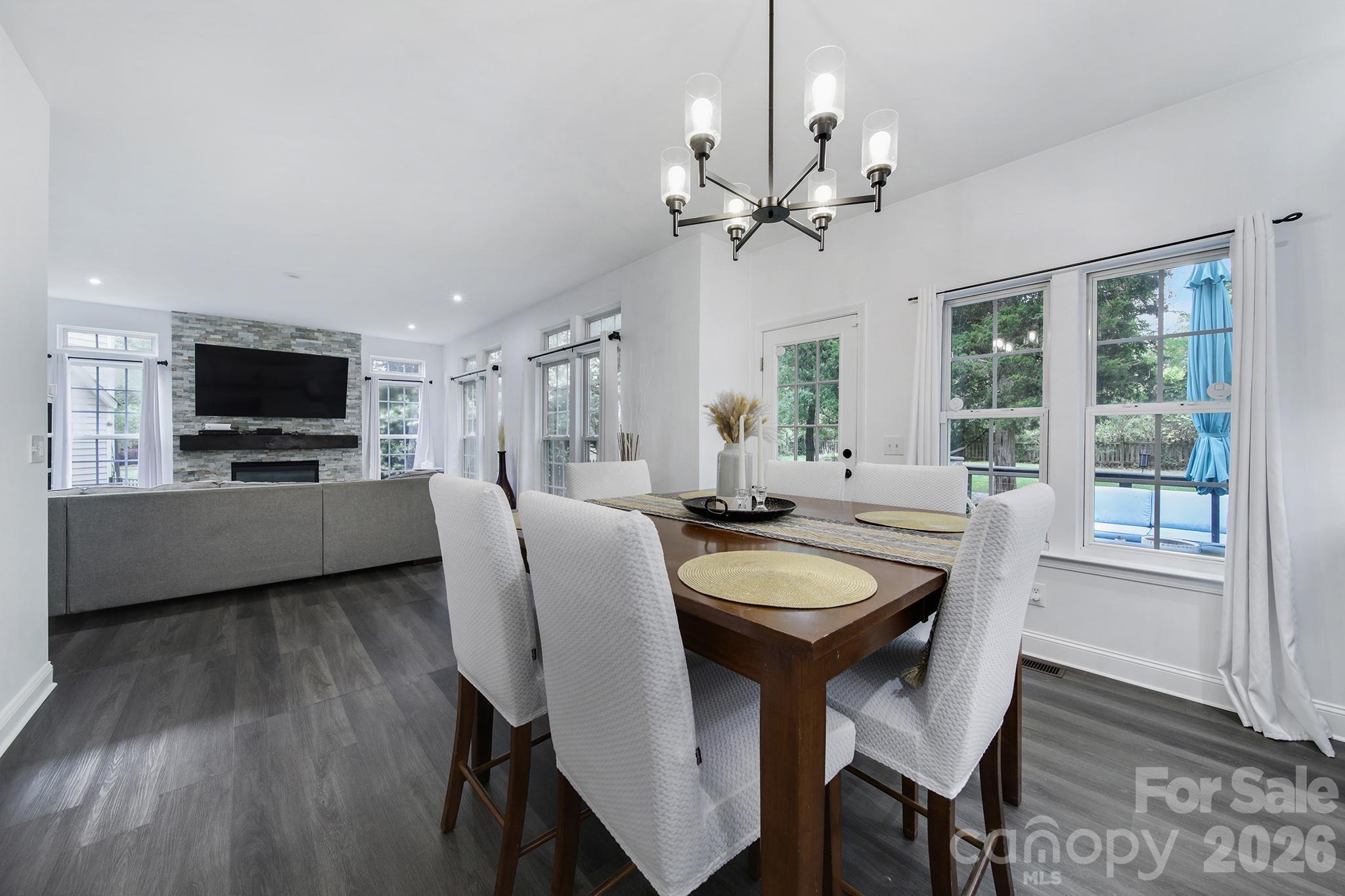 9954 Mitchell Glen Drive — Charlotte