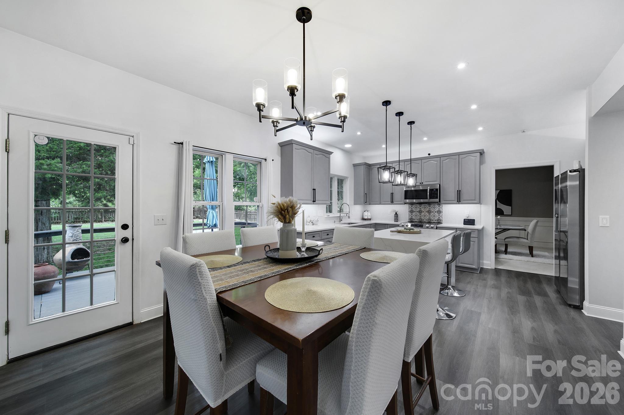 9954 Mitchell Glen Drive — Charlotte