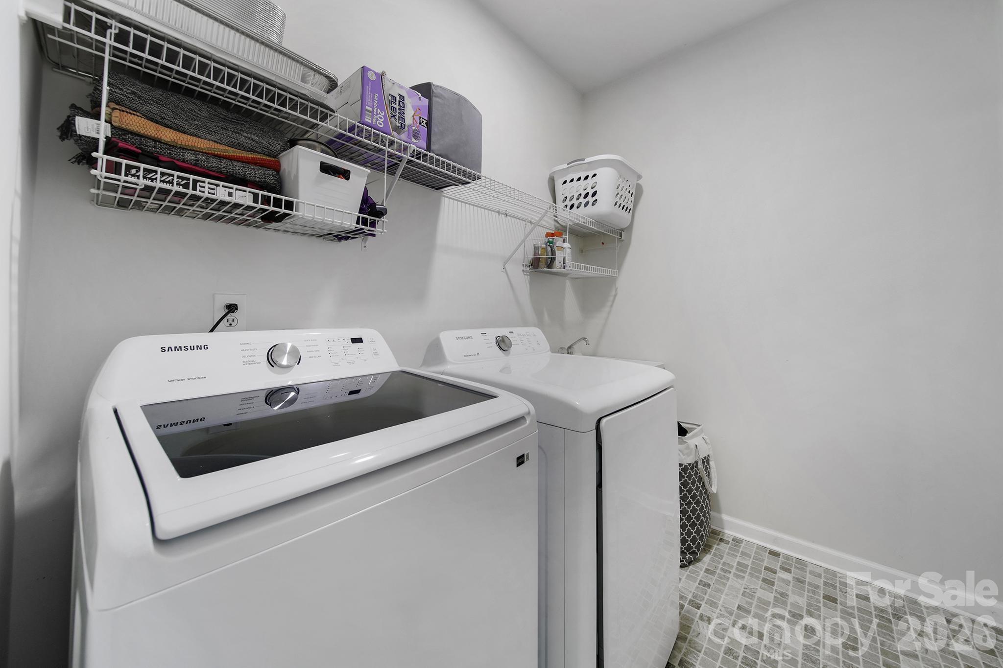 9954 Mitchell Glen Drive — Charlotte