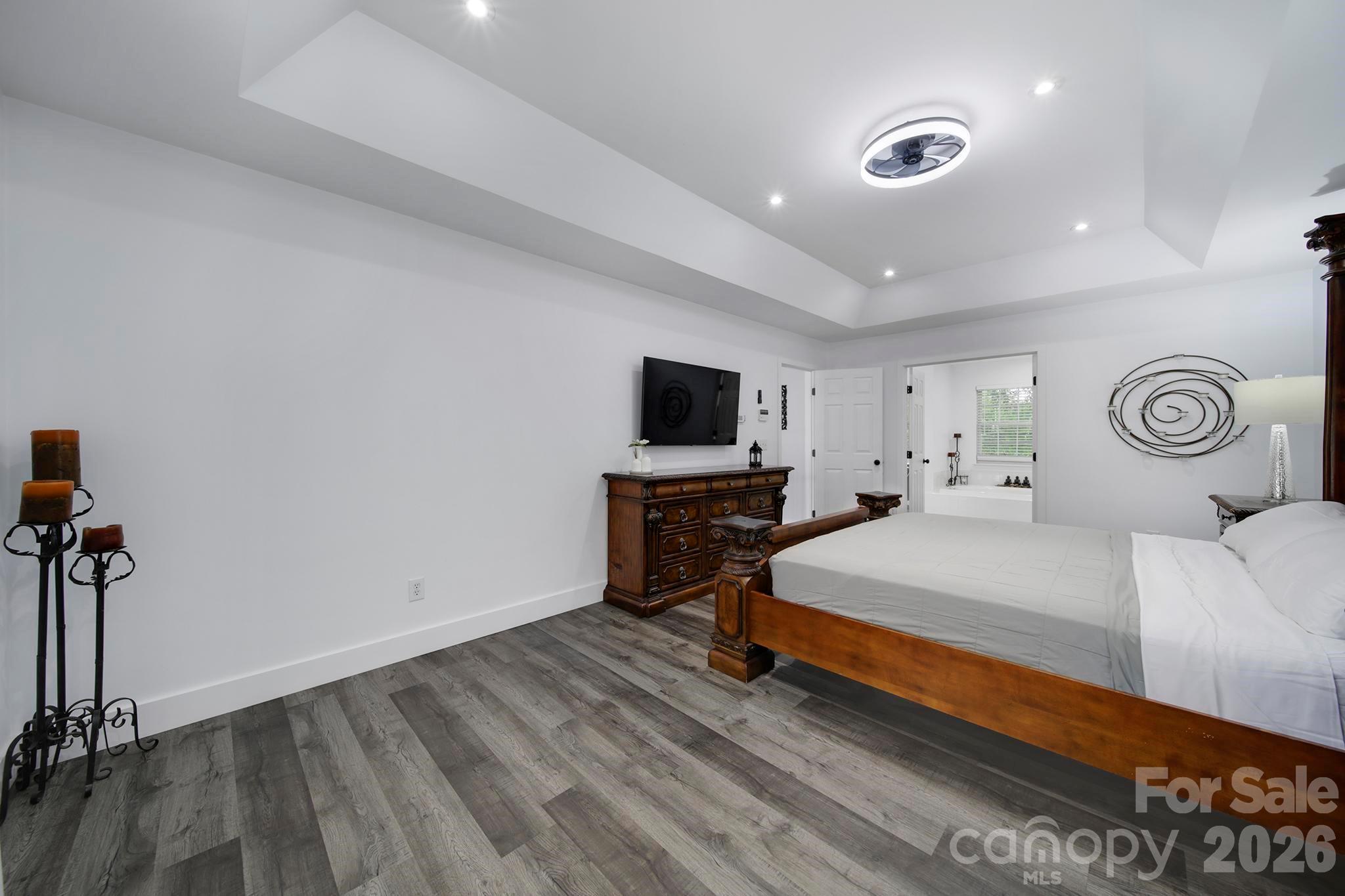 9954 Mitchell Glen Drive — Charlotte
