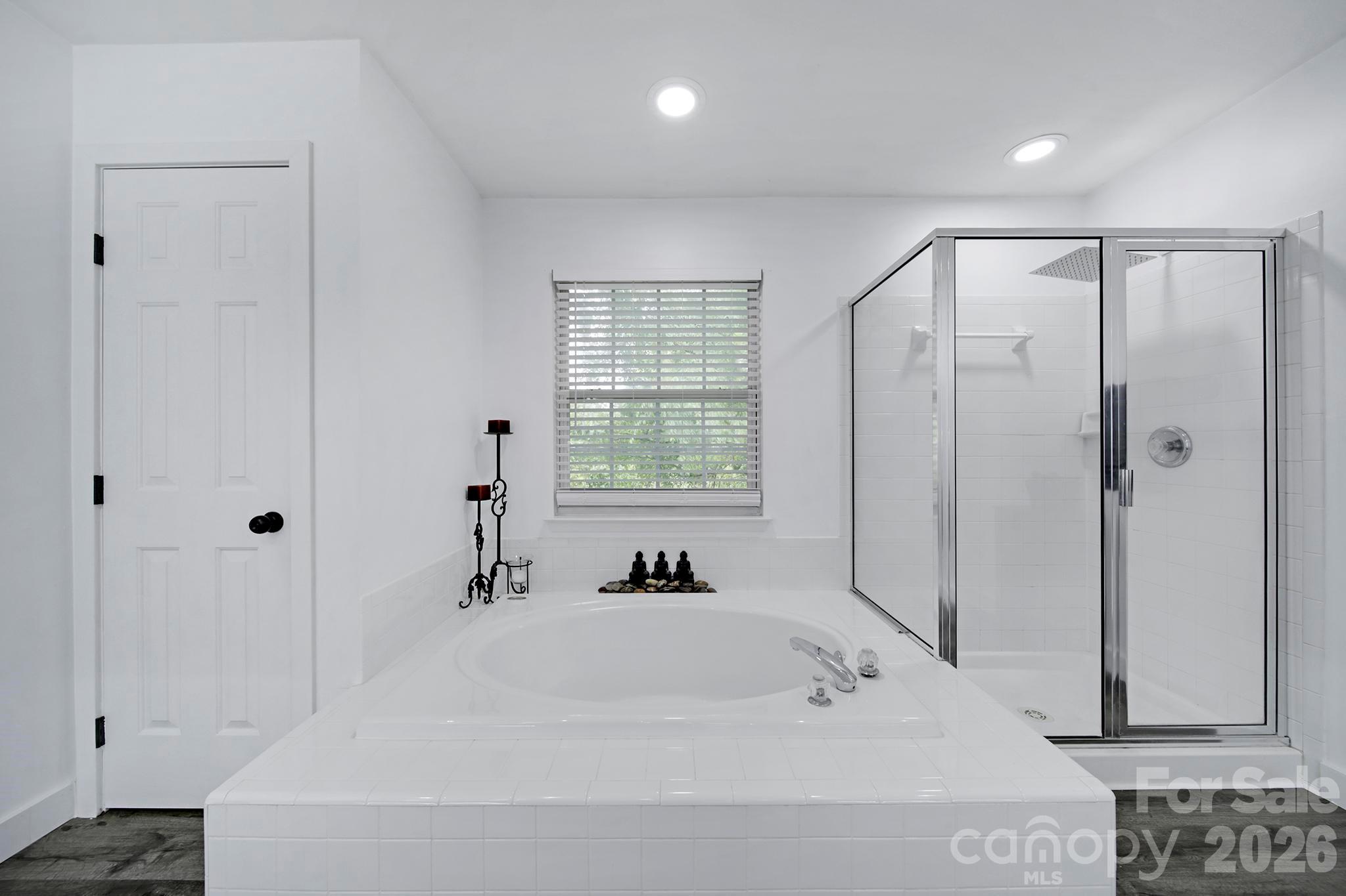 9954 Mitchell Glen Drive — Charlotte