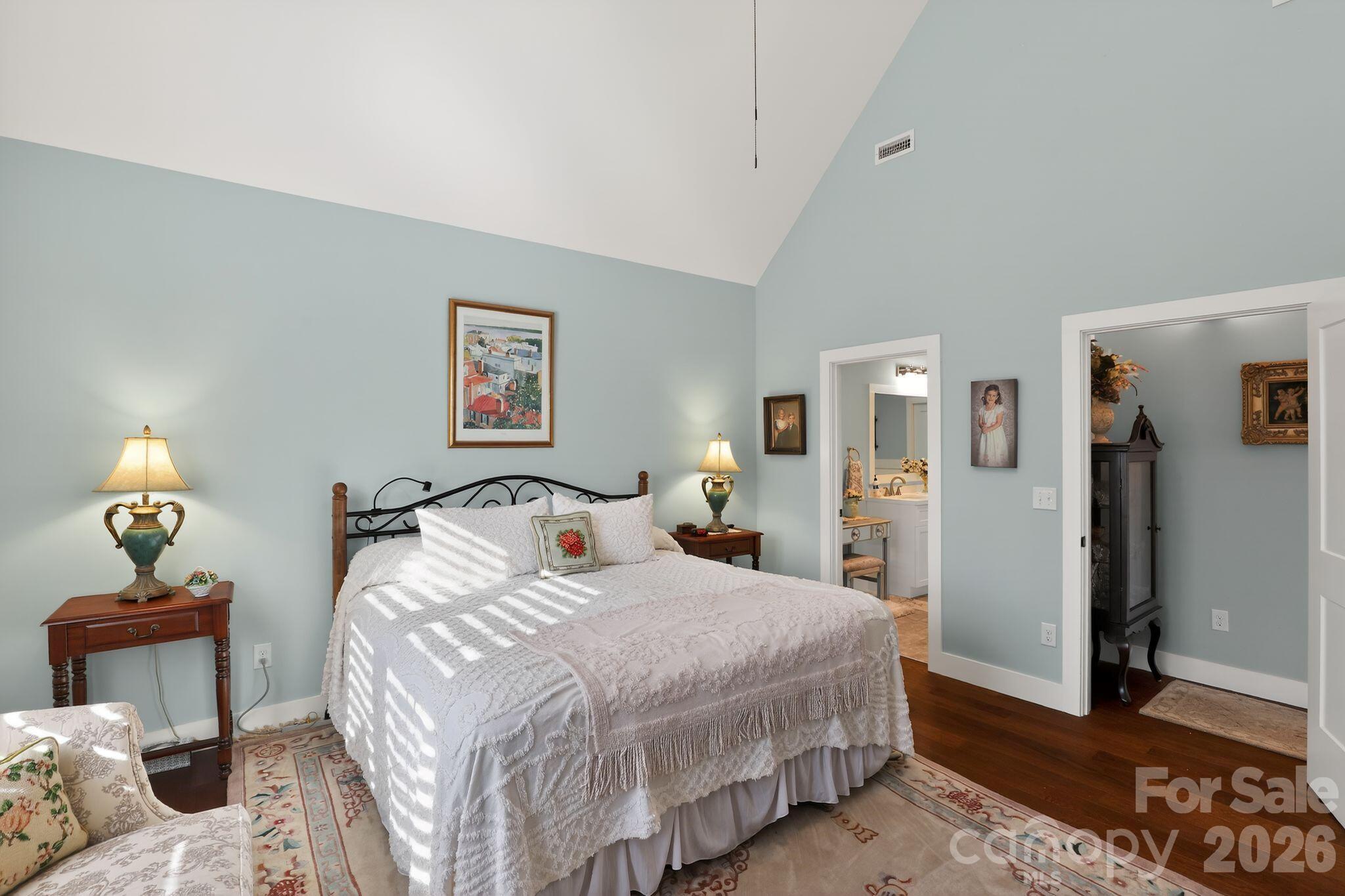 3757 Laurel Park Highway — Hendersonville