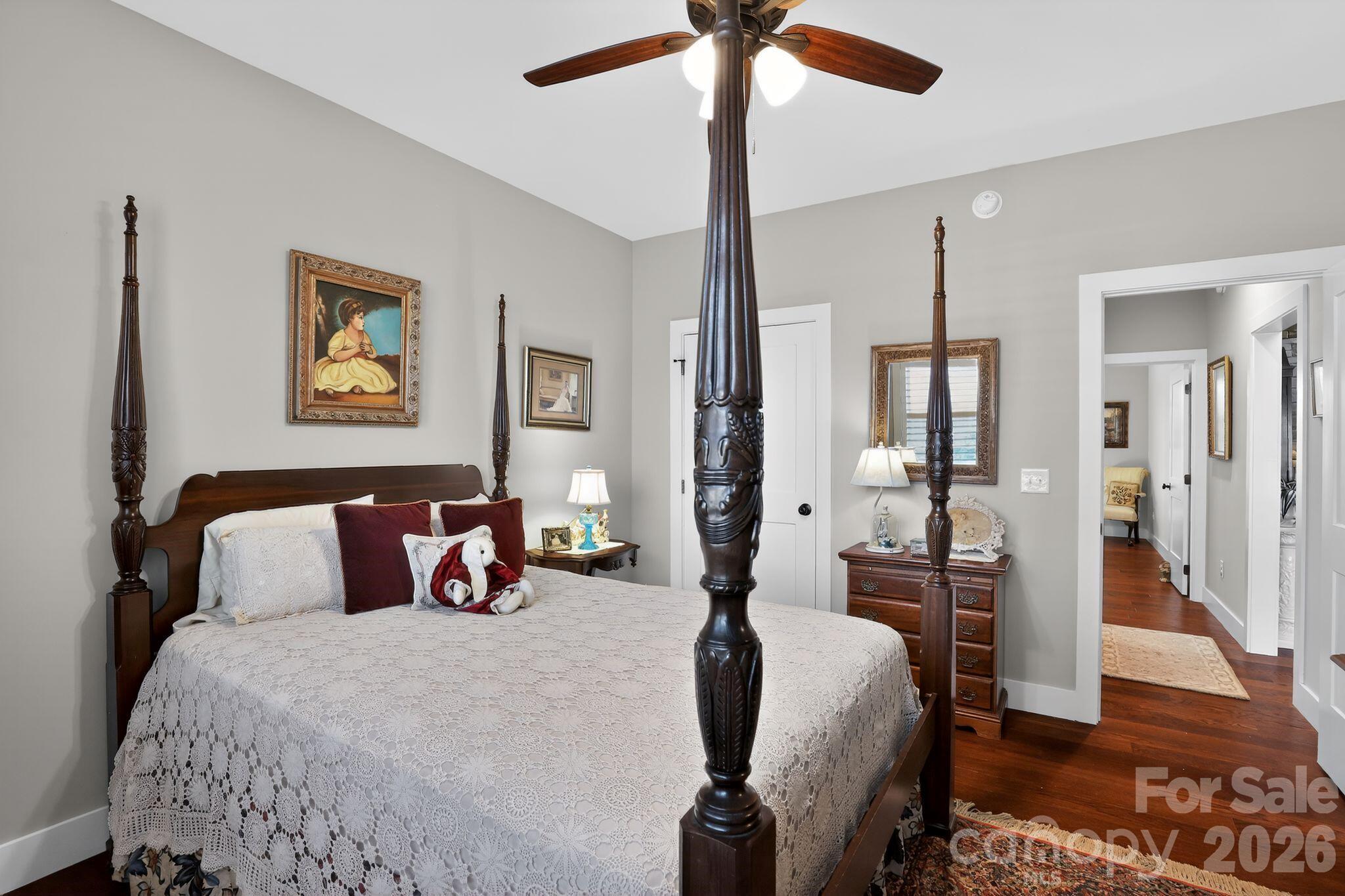 3757 Laurel Park Highway — Hendersonville