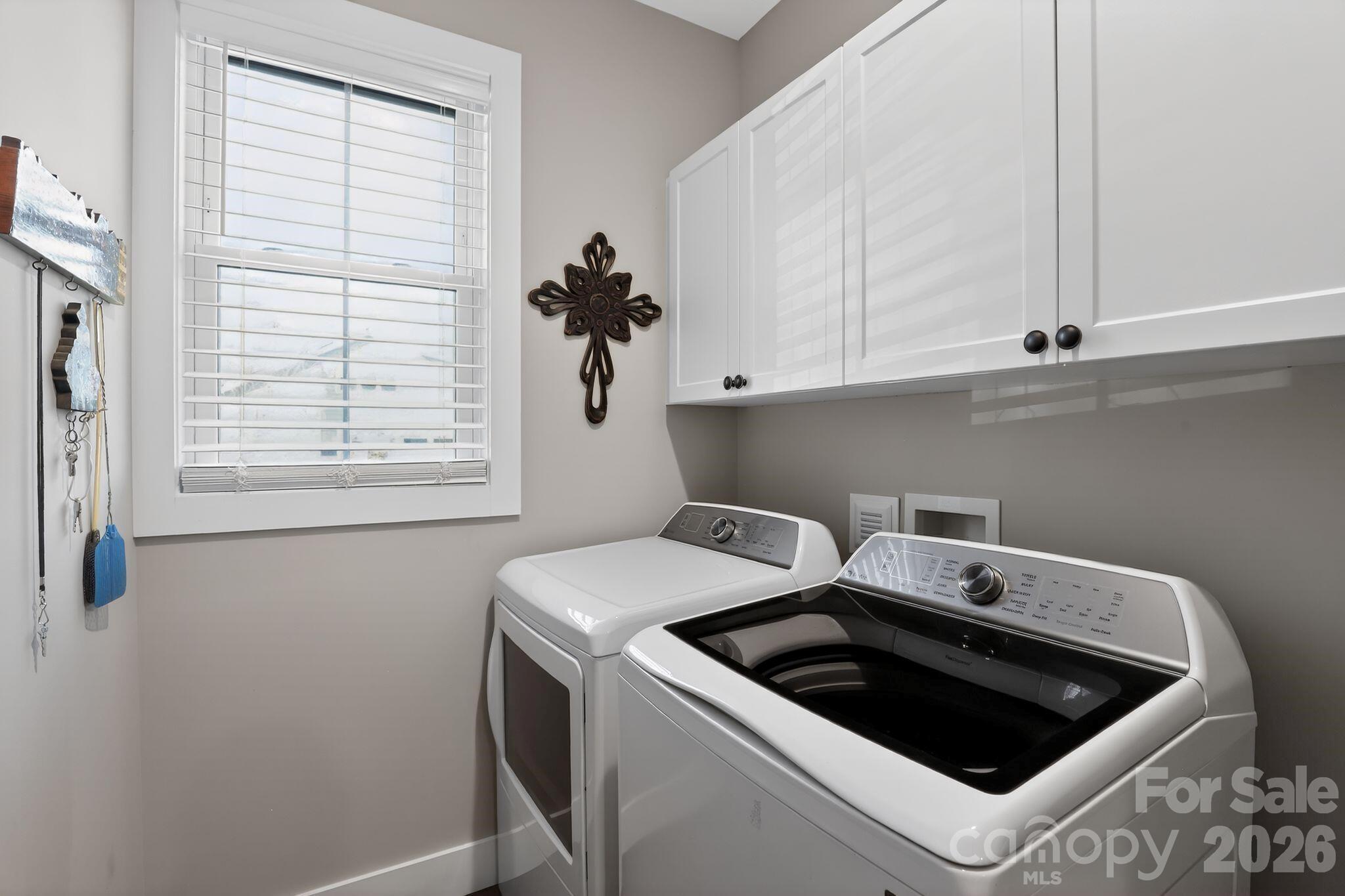 3757 Laurel Park Highway — Hendersonville