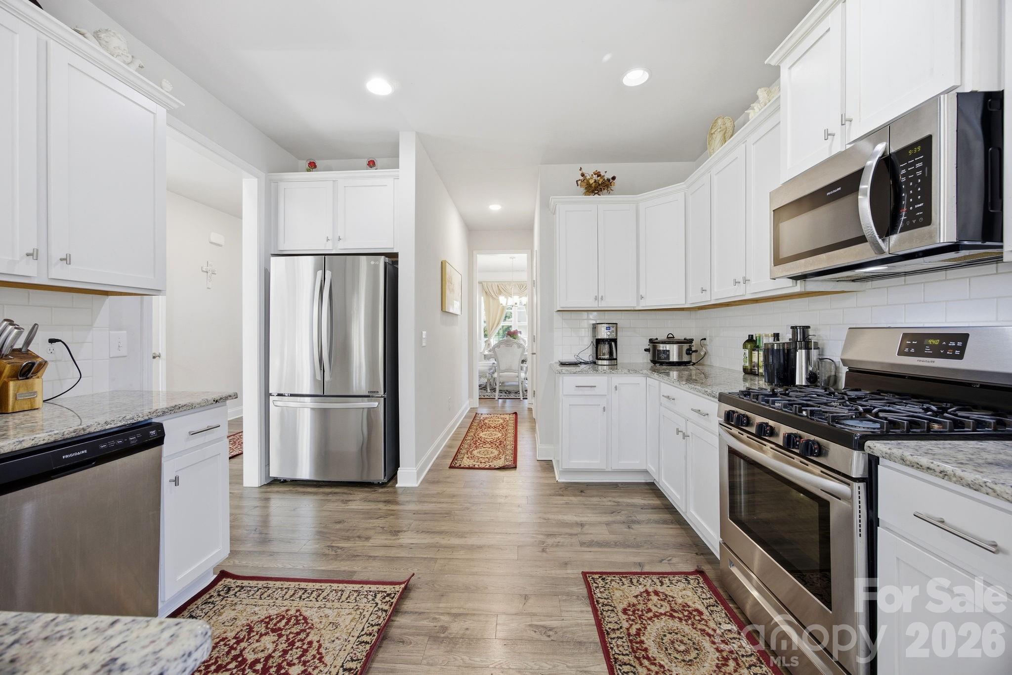 11836 Glenwood Drive — Locust