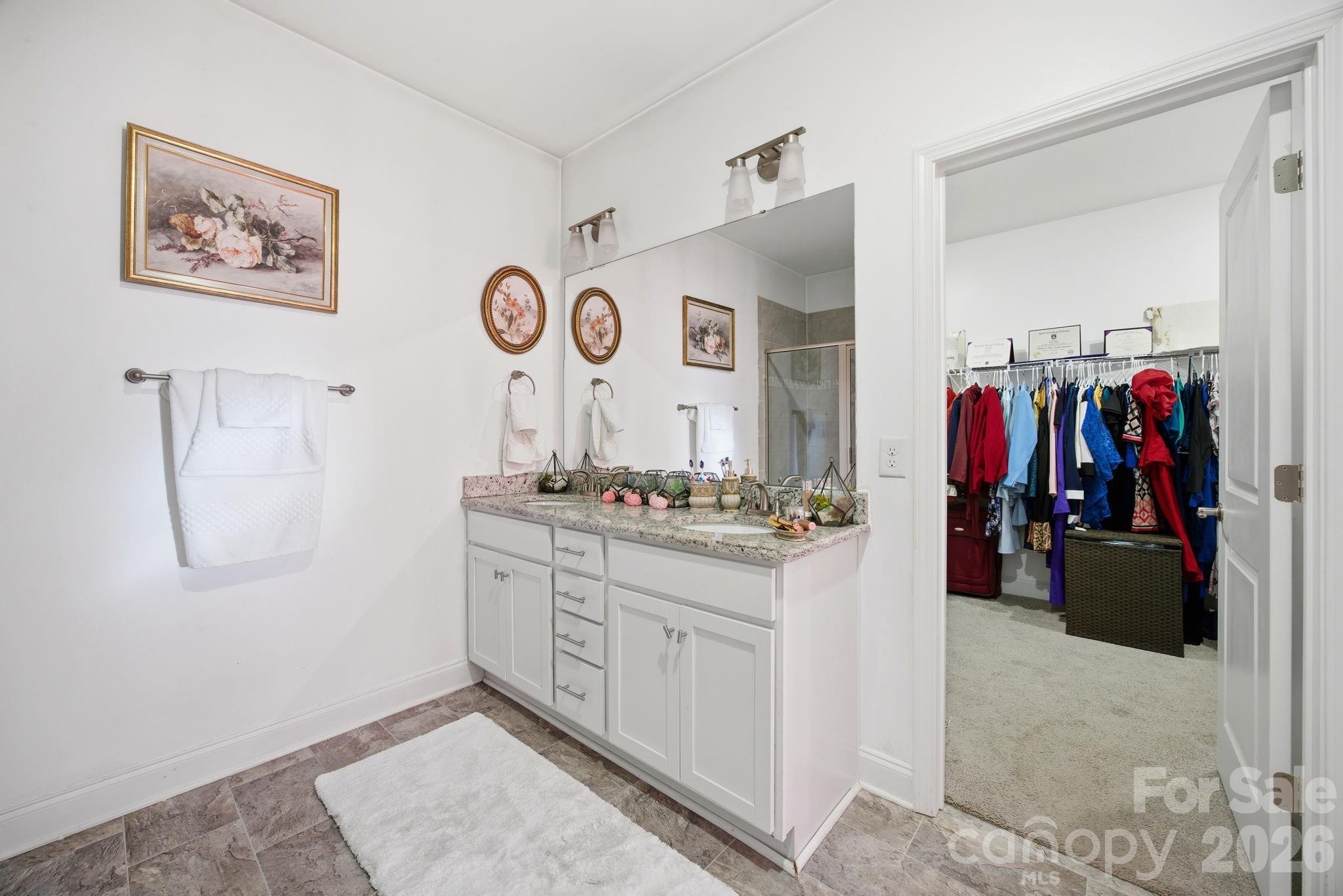 11836 Glenwood Drive — Locust