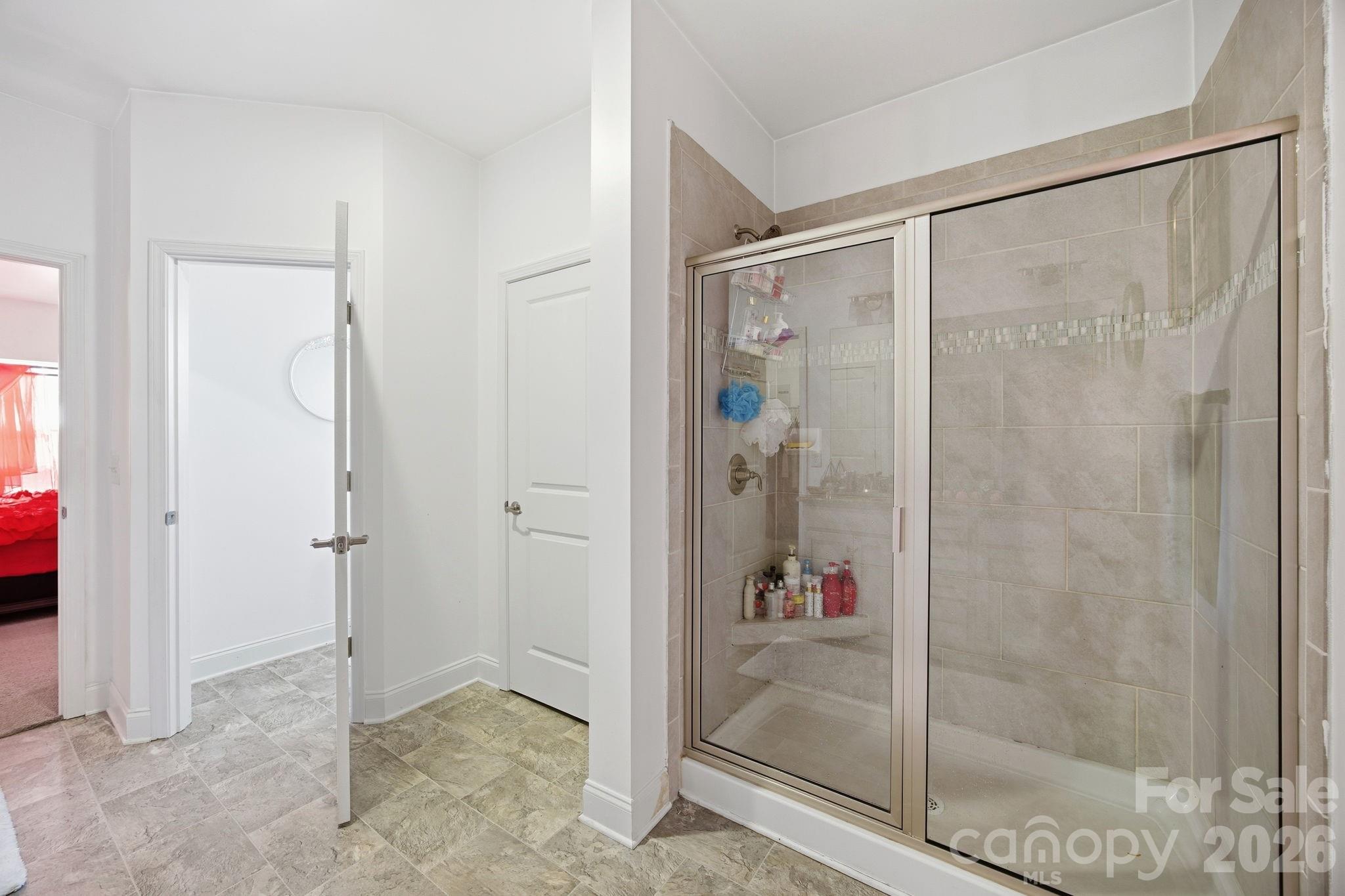 11836 Glenwood Drive — Locust