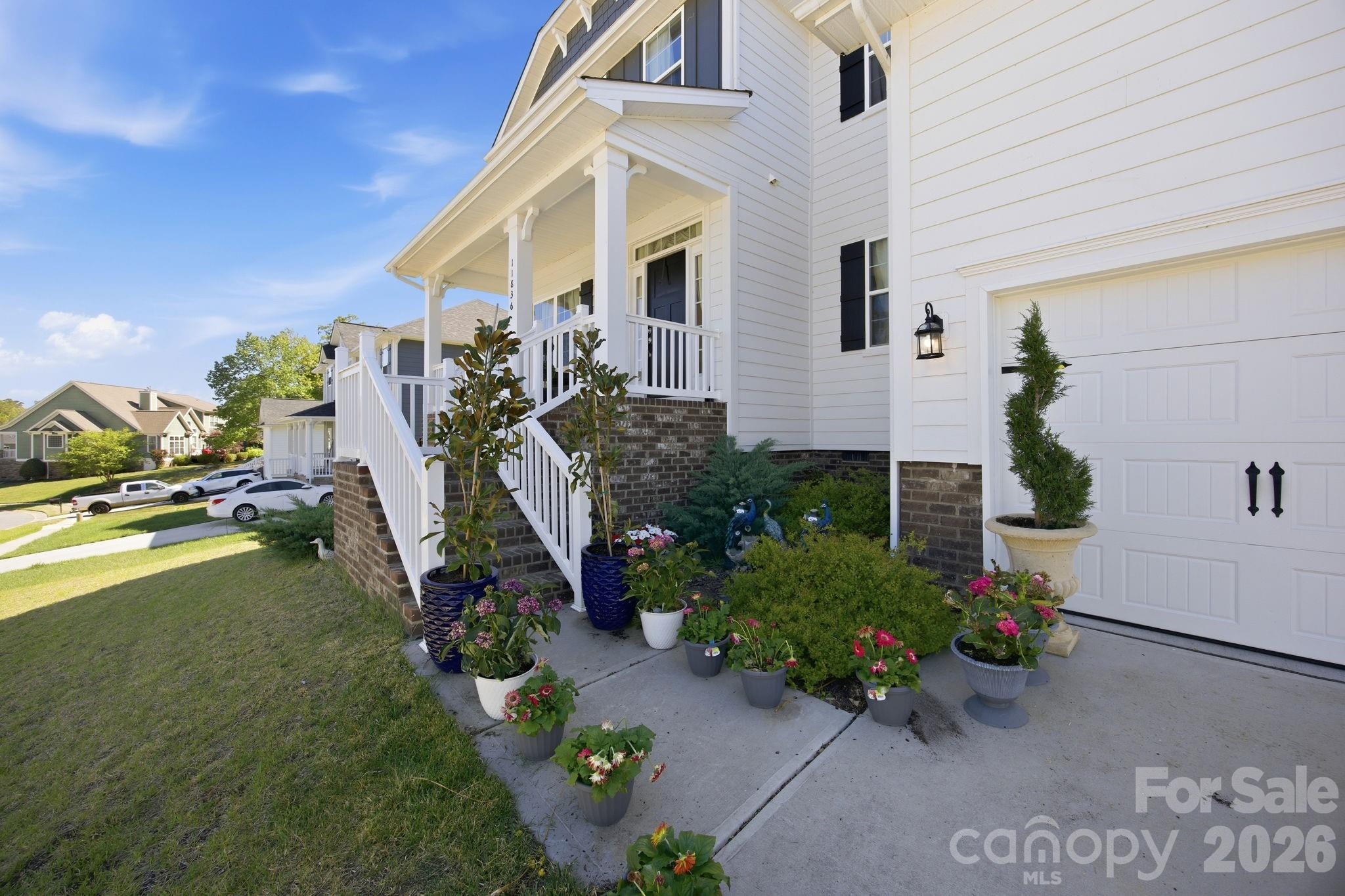 11836 Glenwood Drive — Locust