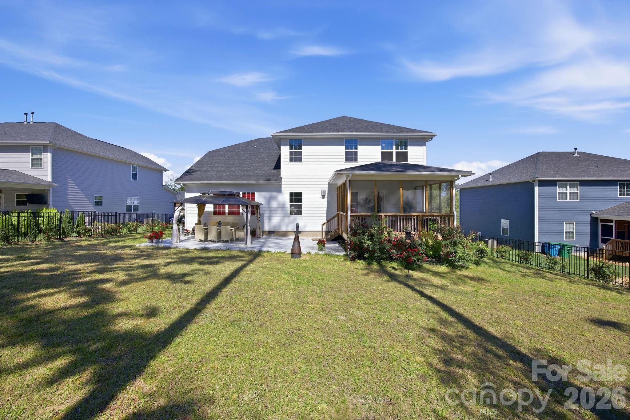 11836 Glenwood Drive — Locust
