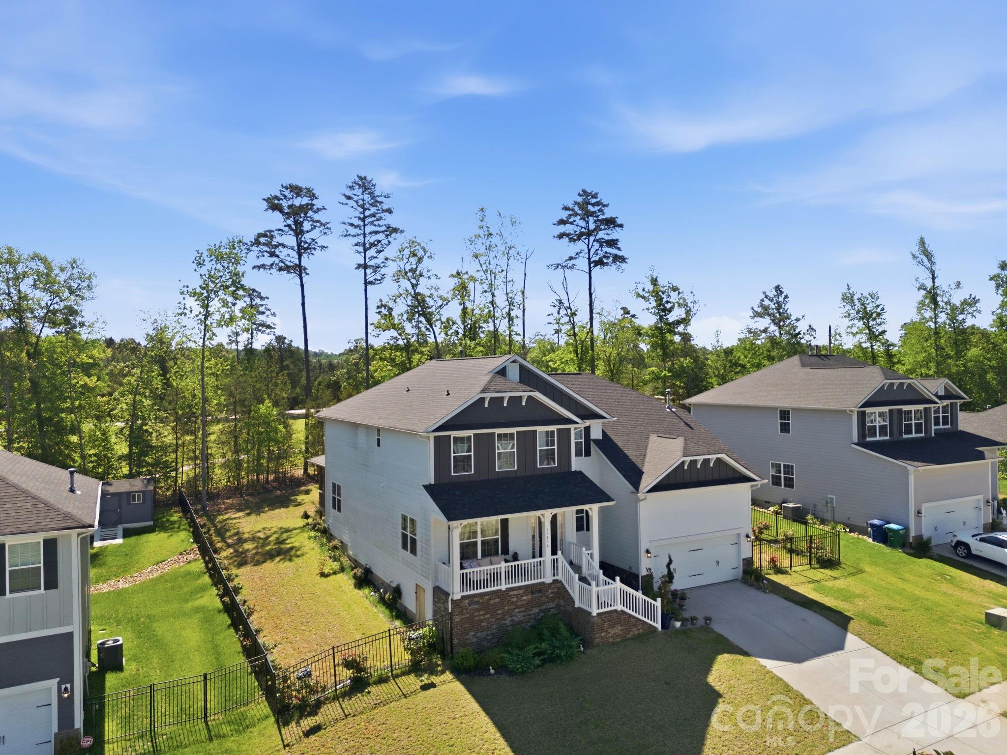 11836 Glenwood Drive — Locust