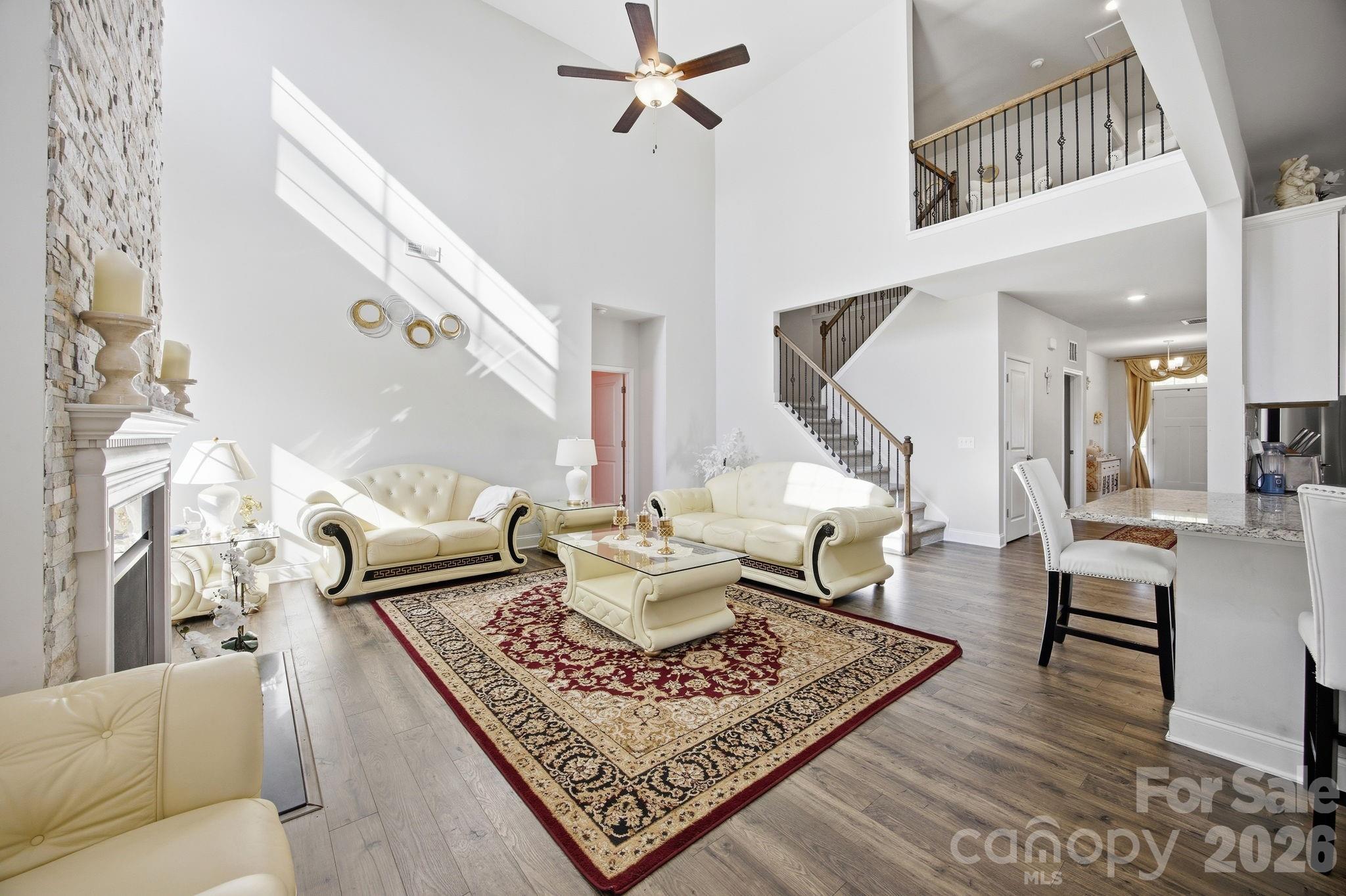 11836 Glenwood Drive — Locust
