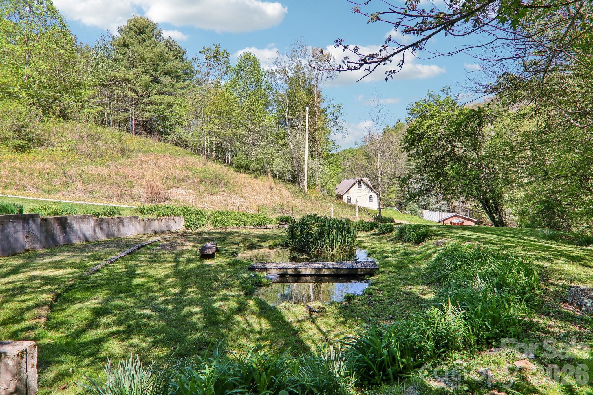 129 Cash Phillips Drive — Mars Hill